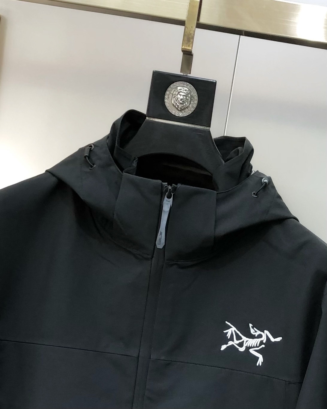 2025 New Male Hoodie Jacket with Detachable Hat, High-Quality Polyester Fabric, Stylish Design - 图片 5