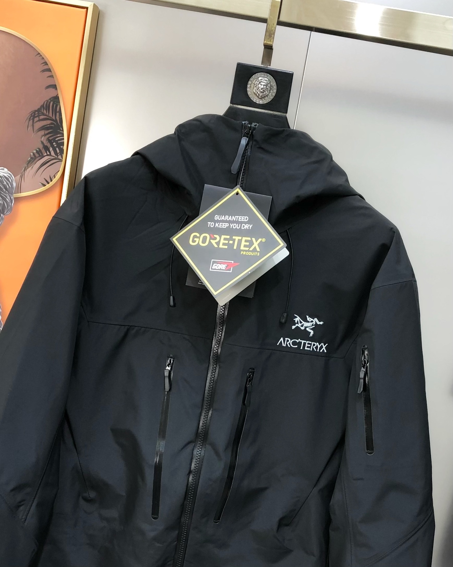 Fashionable Men’s Tweezer Jacket with High-End Design and Embroidery – 2025 Collection - 图片 5