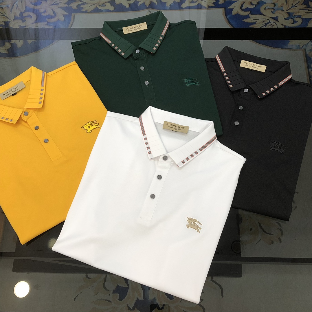 NO:131878,BURBE** Burberry 2025 spring and summer new original single men's lapel Polo shirt short-sleeved T-shirt high-end customization simple and fashionable versatile hot-printed rubber embroidered war horse logo pattern design custom imported mercerized bead floor cotton fabric comfortable to wear, breathable, high grade and texture, simple and generous, fashionable and personalized, casual and casual upper body, handsome and stylish, showing the temperament of a big brand. Size M-3XL (maximum wearable about 185 kilograms, please report height and weight to place an order) Shipping the next day 4 colors available, burberry, burberry, T-shirt, tees, t-shirt, alexander wang19860909BURBE** 巴宝莉2025春夏新款原单男士翻领Polo衫短袖T恤 高端定制 简洁时尚百搭爆款印胶刺绣战马logo图案设计 定制进口丝光珠地棉面料 穿着舒适 透气 档次高很有质感 简单大方得体 时尚不失个性 上身休闲随性 帅气有型 彰显大牌气质.尺码M-3XL（最大可穿185斤左右 下单请报身高体重) 隔天出货 4色可选,,burberry,burberry,T-shirt,tees，t-shirt,alexander wang,Men's clothing