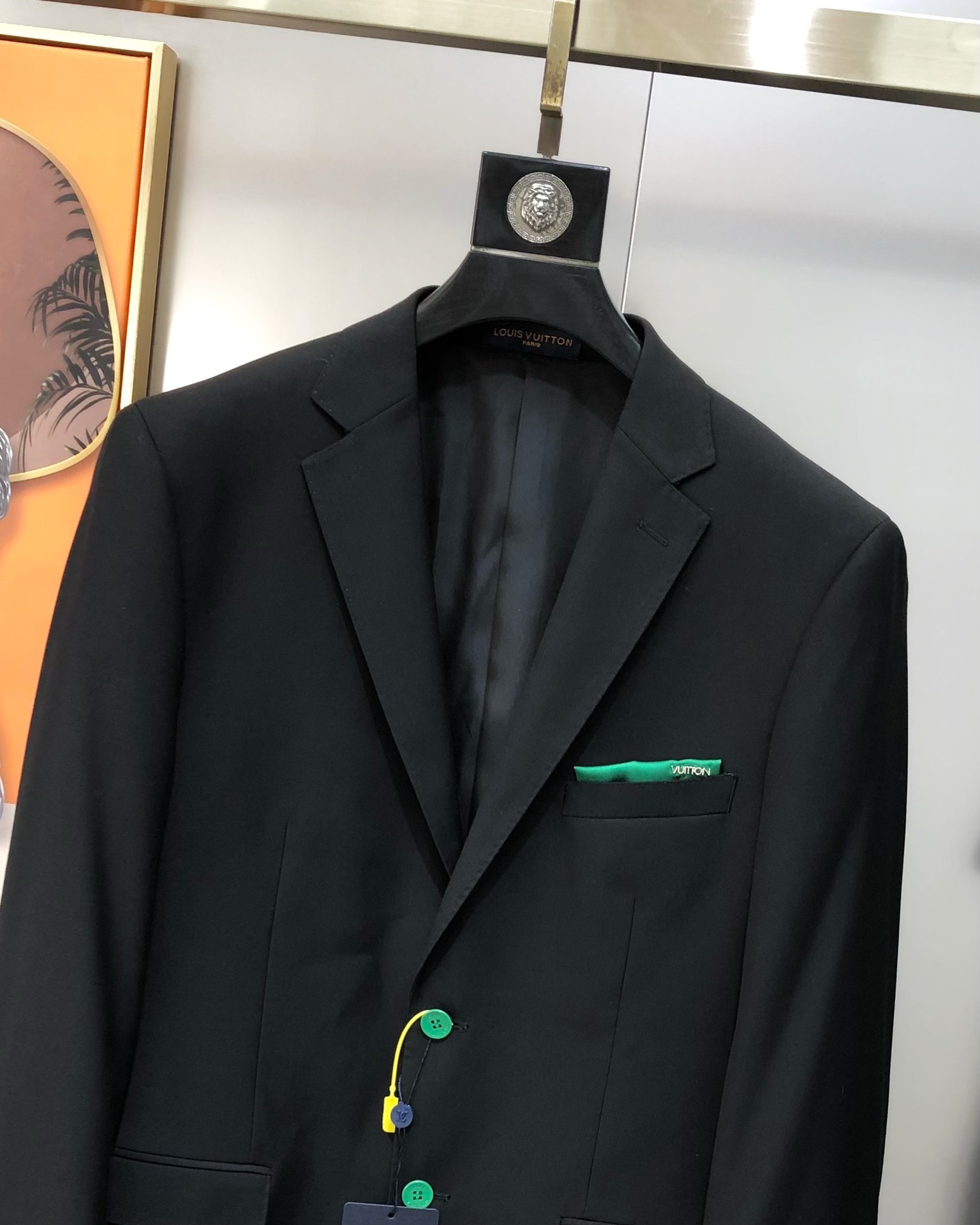 LV Louis Weiden’s 2025 Men’s Business and Leisure Suit Collection: High-End Tailoring and Style - 图片 6