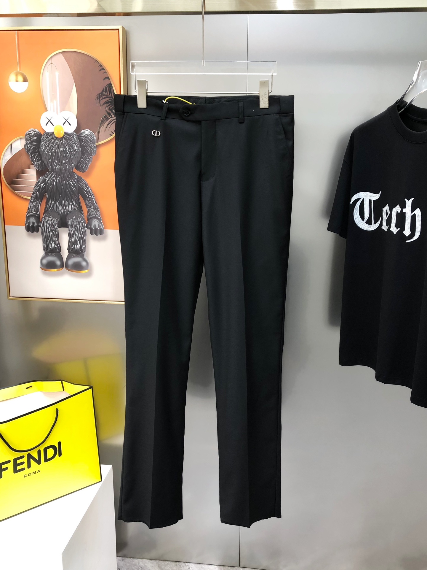 High-End Original Male Leisure Suit with Metal-Loof Decoration – Stylish and Recommended - 图片 4