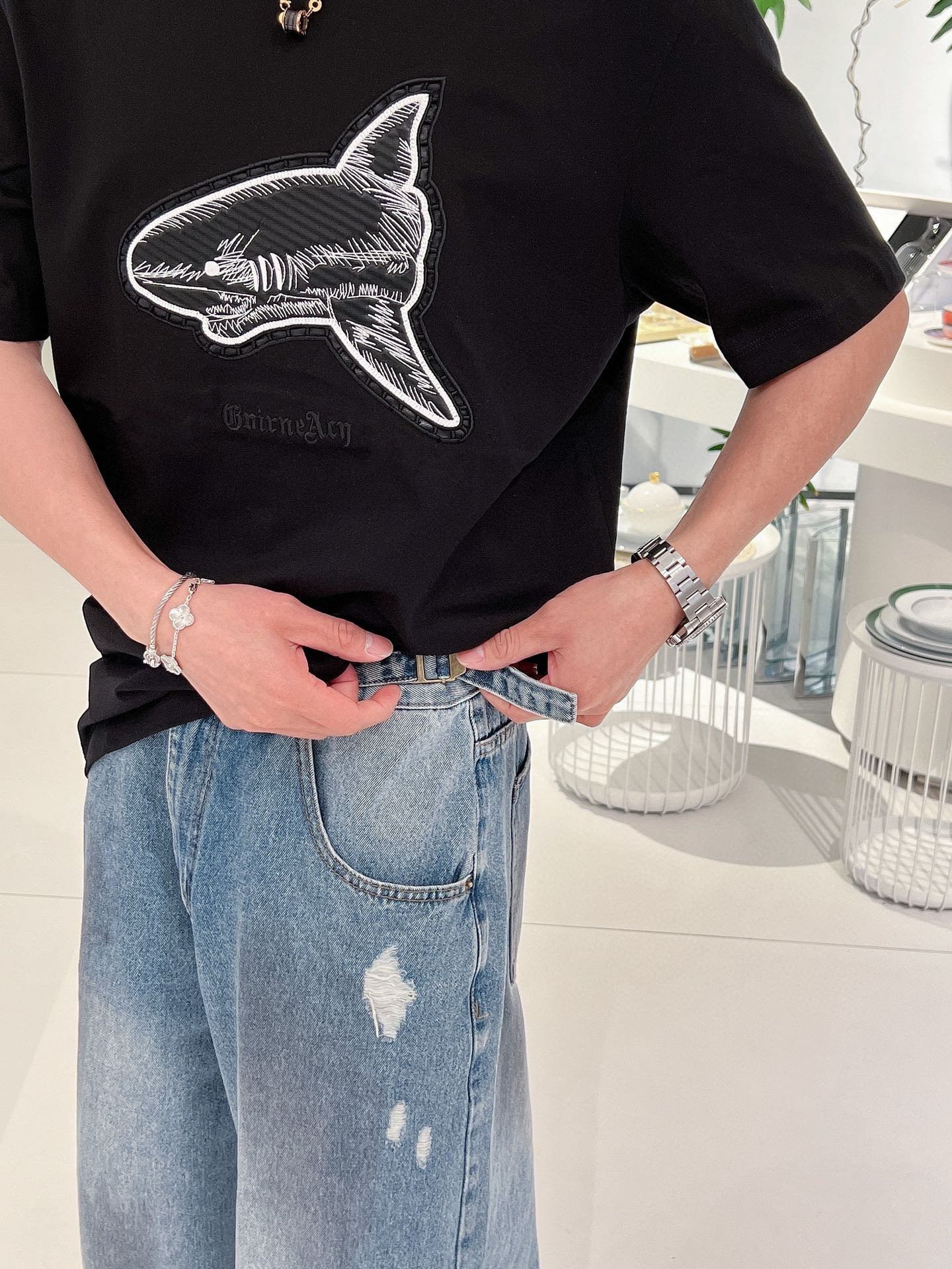 “Original Palm Angels Spring/Summer T-Shirts: 100% Cotton, Soft Embroidery, Fine Craftsmanship” - 图片 8