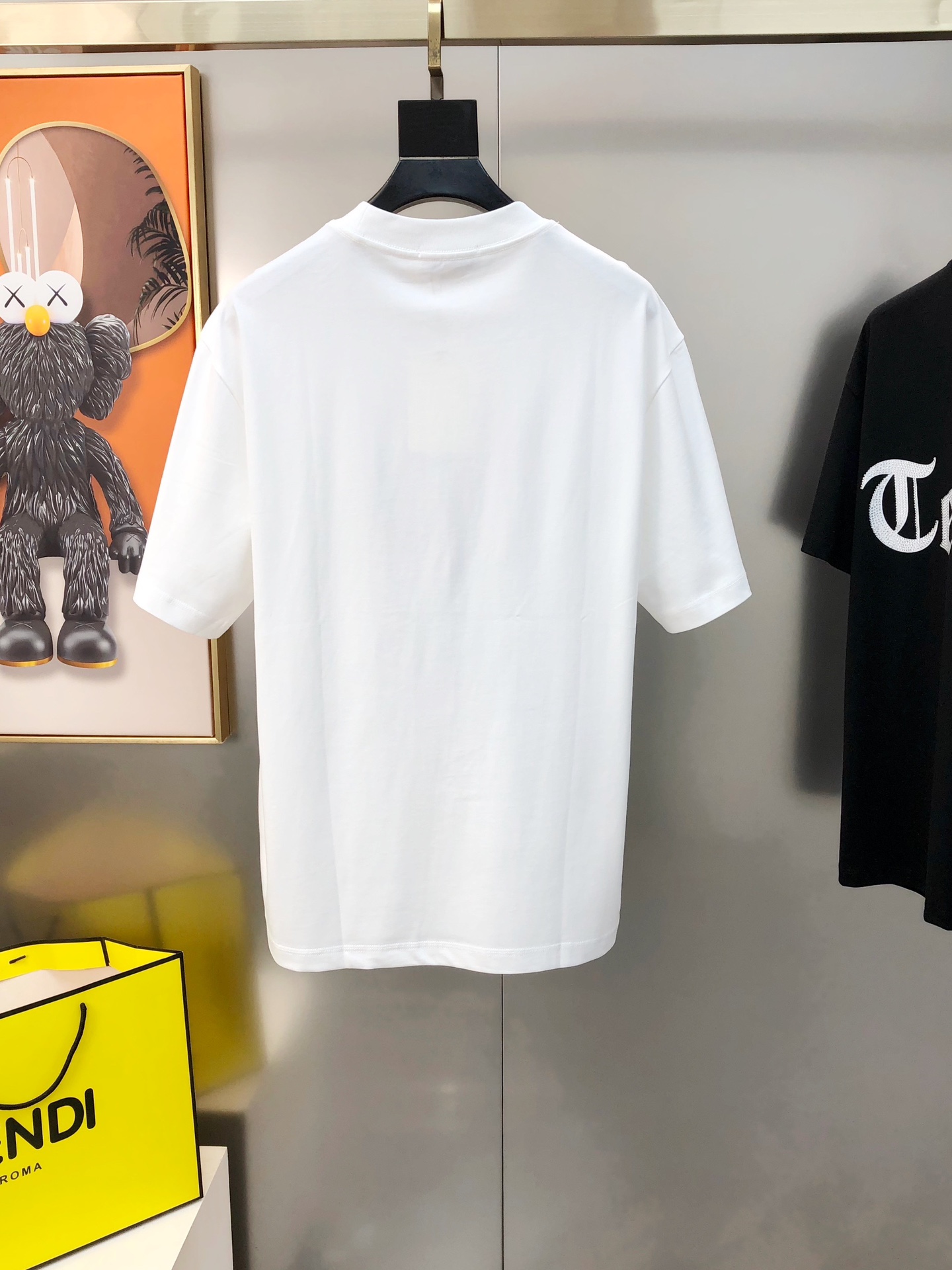 McQ*een McQueen’s 2024 High-End Men’s T-shirts: Premium Quality, Stylish Design, Custom Cotton - 图片 9