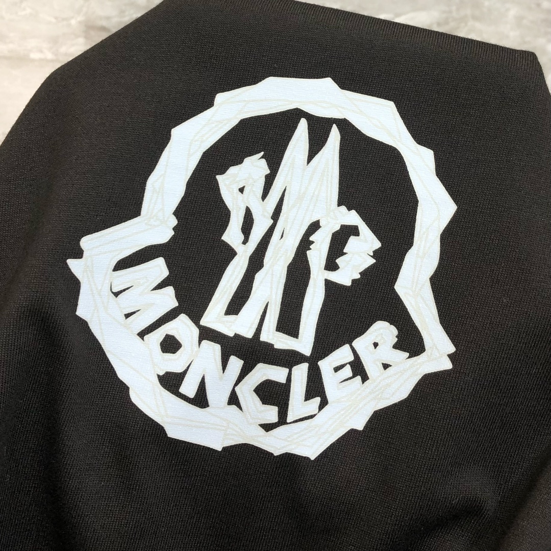  M*ncler 蒙口2025春夏新款原单男士圆领短袖T恤 专柜同步售卖 🔥🔥爆款✨✨高端品质 高版本 