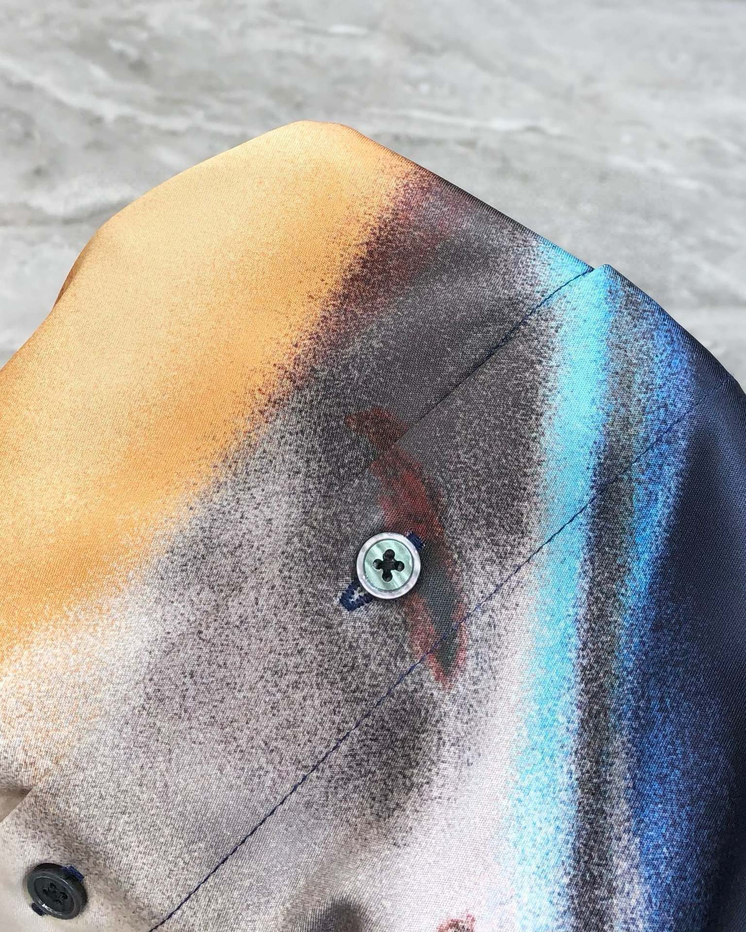McQueen New Men’s Long-Sleeved Shirts: Co-Selling High-Spec Digital Print Design - 图片 6