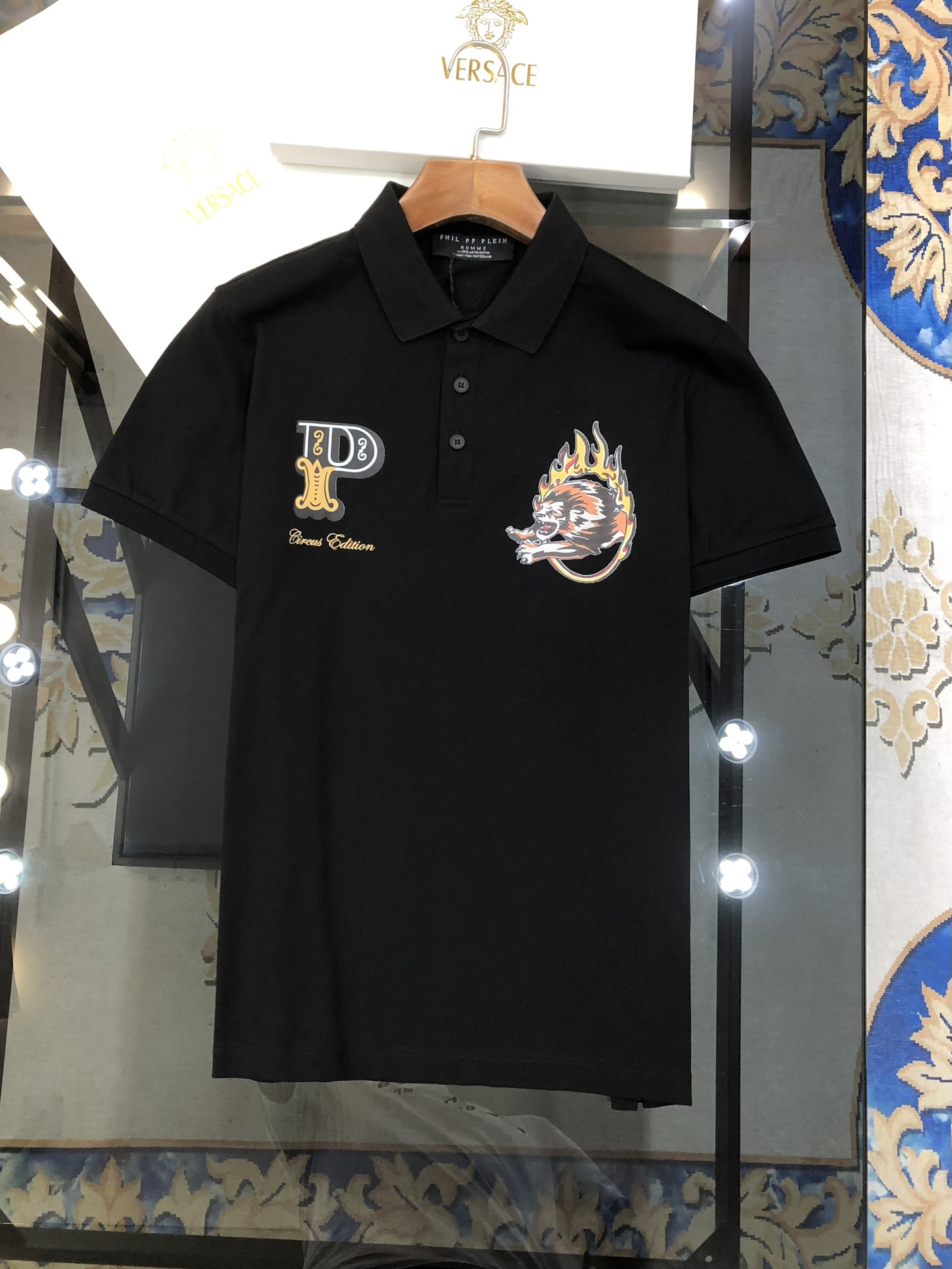 “Philip Prynne’s High-Quality Men’s T-shirts with Gel Logo Design and Silk-Rayed Cotton Fabric” - 图片 4