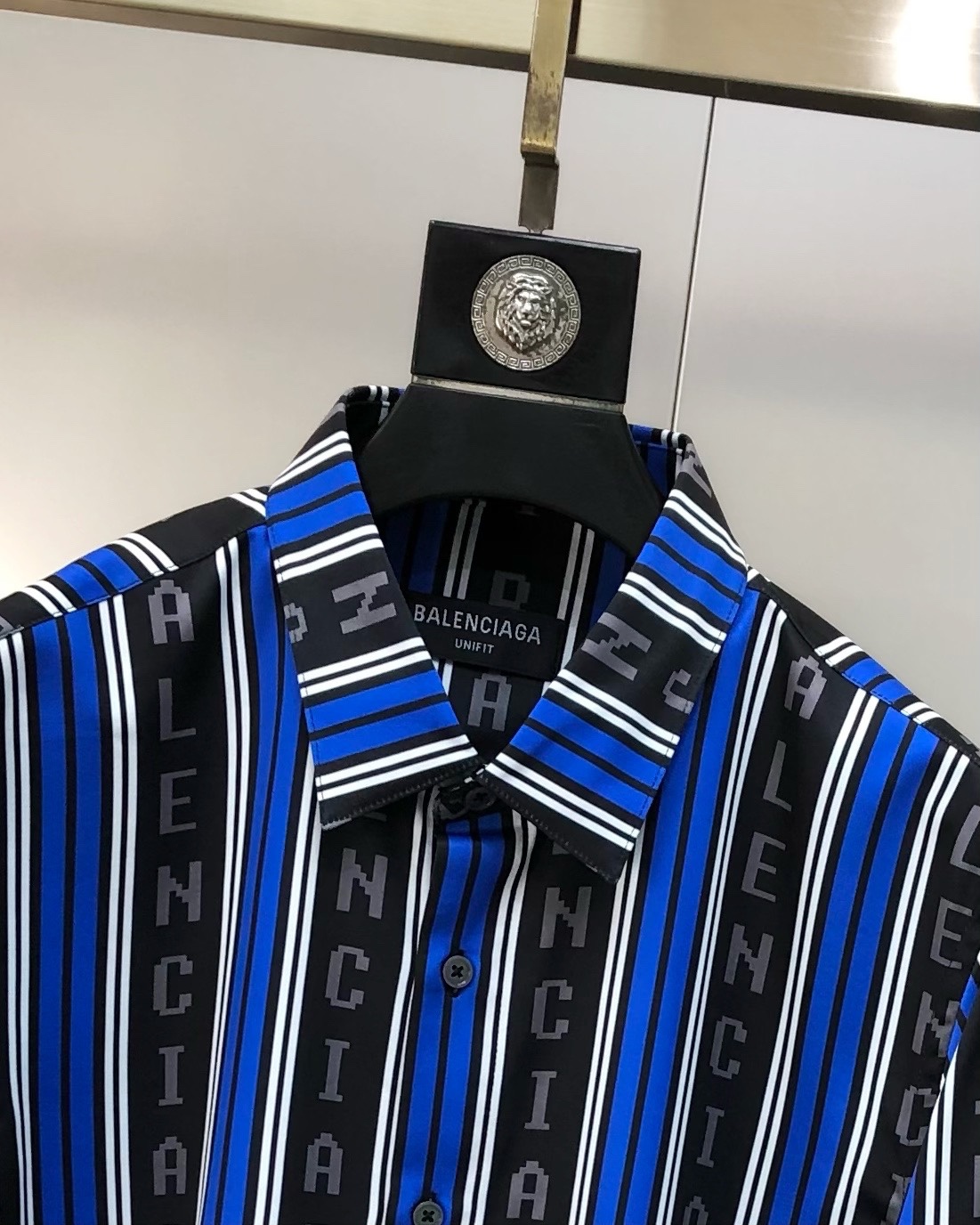 Balenciaga P600 Men’s High-Quality Long-Sleeve Shirt with Digital Print Logo - 图片 4
