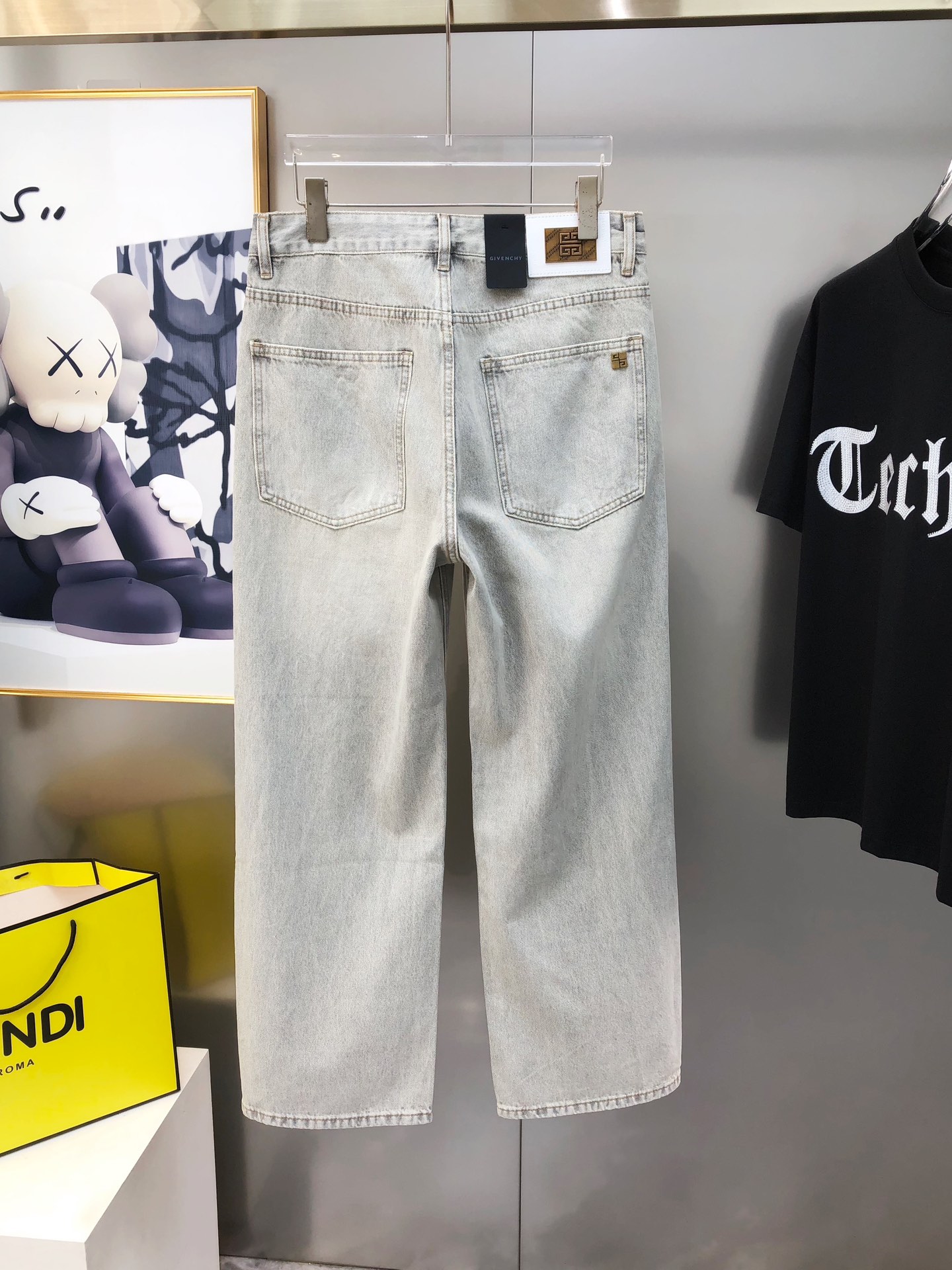 Givenchy Spring/Summer 2025 Men’s Collection: High-End Custom Fashion with Original Design - 图片 3