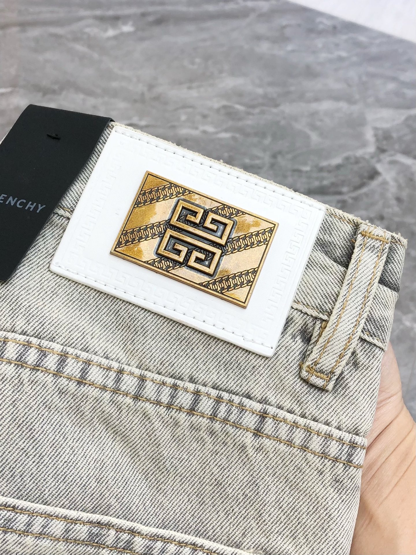 Givenchy Spring/Summer 2025 Men’s Collection: High-End Custom Fashion with Original Design - 图片 7