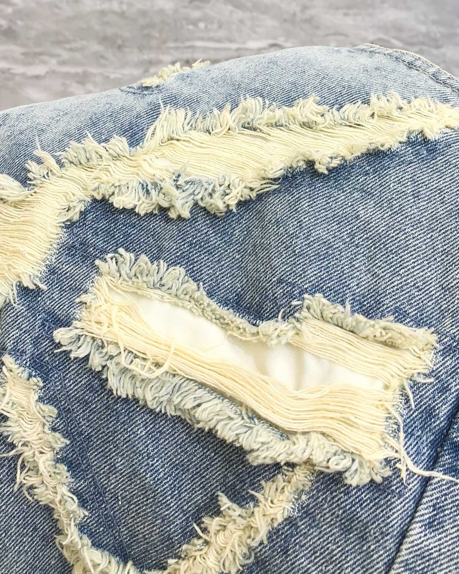 2025 Spring Summer Men’s Cowboy Shorts: Fashion Fragmentation Design with Water Wash Net Textile - 图片 6