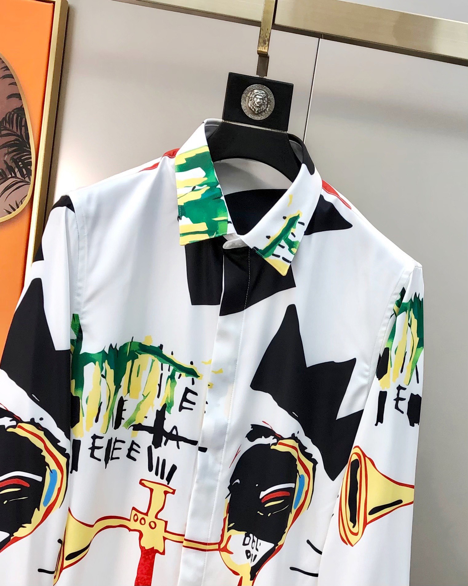 High-Quality Men’s Long-Sleeve Shirt with Modern Design and Custom Fabrics - 图片 3