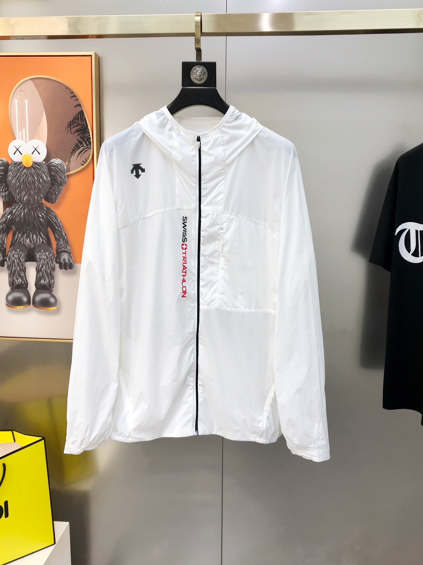 “High-End Hood Coats for Summer 2025: Stylish, Sunscreen-Proof, and Comfortable” - 图片 1