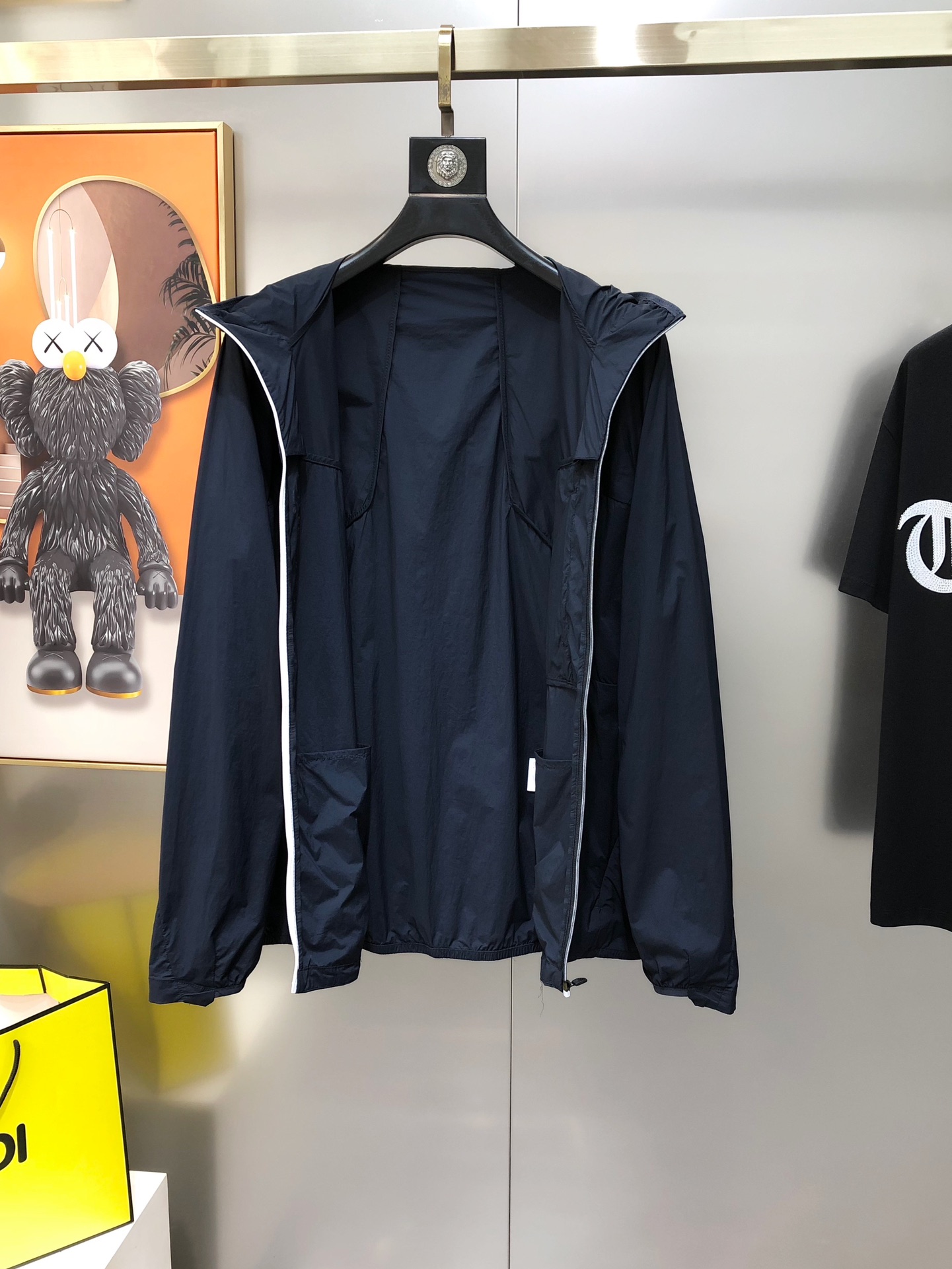 “High-End Hood Coats for Summer 2025: Stylish, Sunscreen-Proof, and Comfortable” - 图片 2