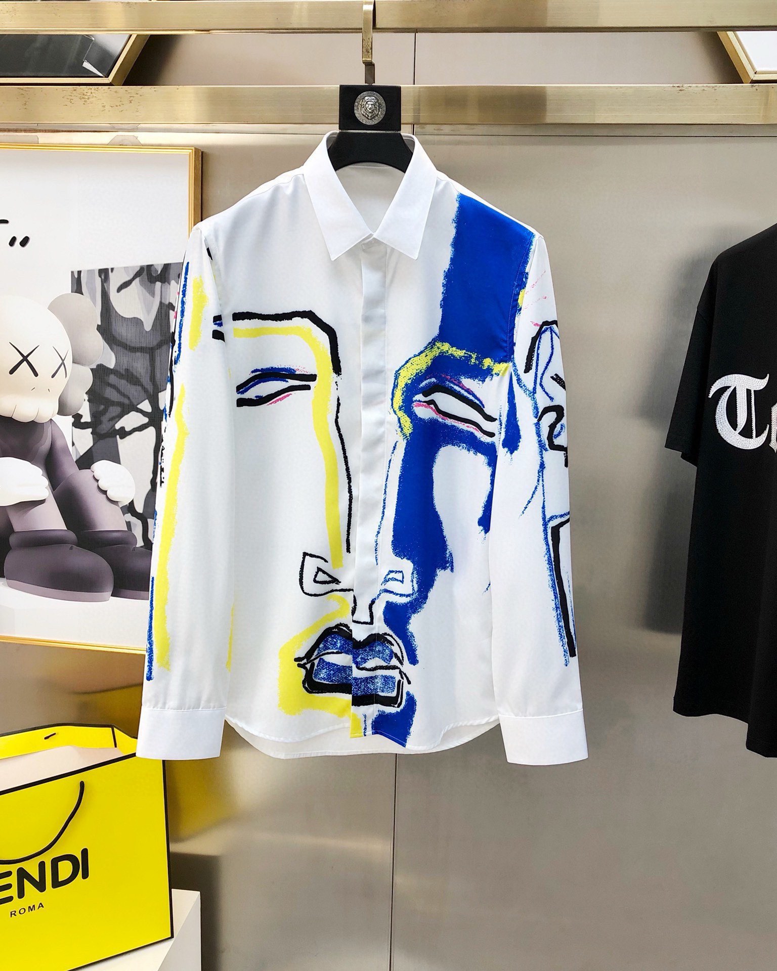 Moschino Long-Sleeve Shirt: High-Fashion Co-Sale with Digital Print Logo & Custom Cotton - 图片 2