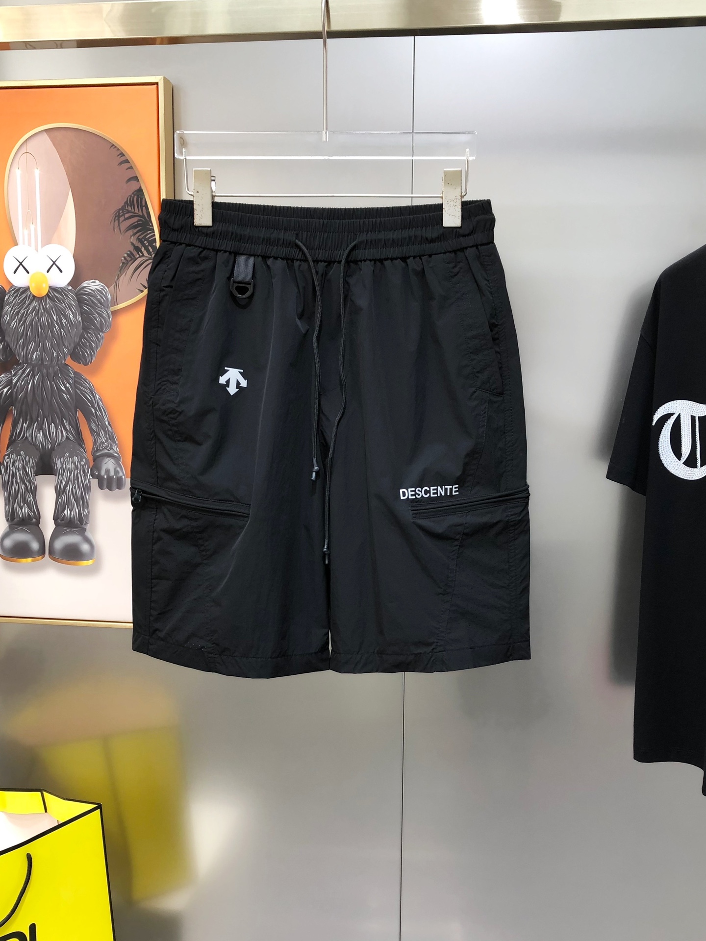 “New Men’s Fashion Shorts for Spring/Summer 2025: High-End Design with Customized Features” - 图片 3