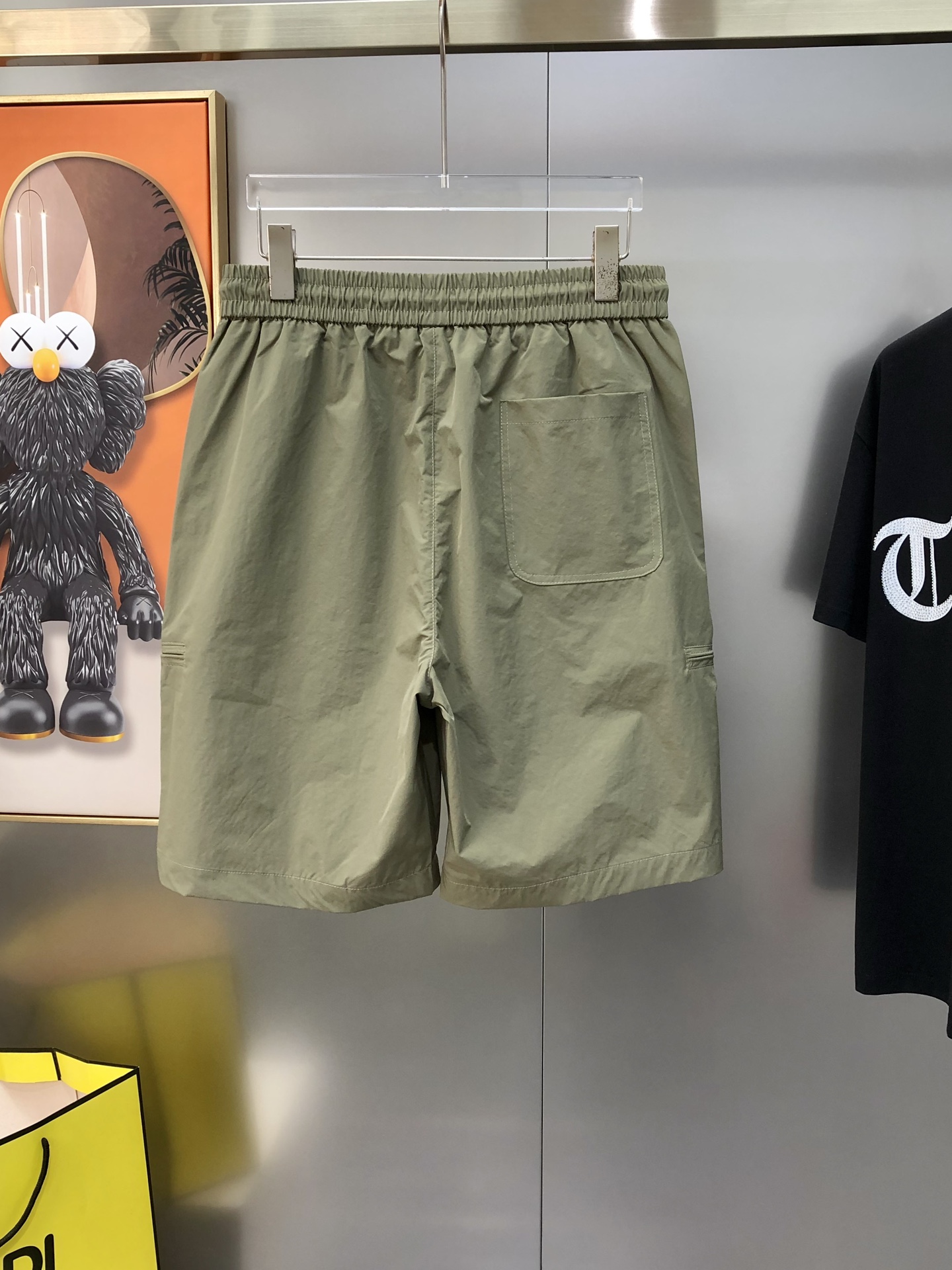 “New Men’s Fashion Shorts for Spring/Summer 2025: High-End Design with Customized Features” - 图片 2