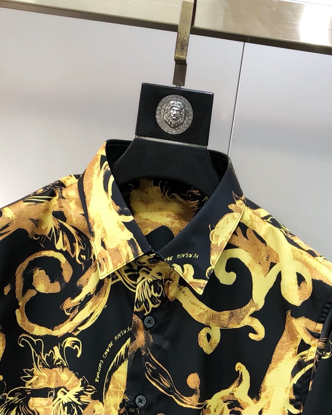 High-Quality Men’s Long-Sleeve Shirt with High-End Design and Comfort Fabrics - 图片 4