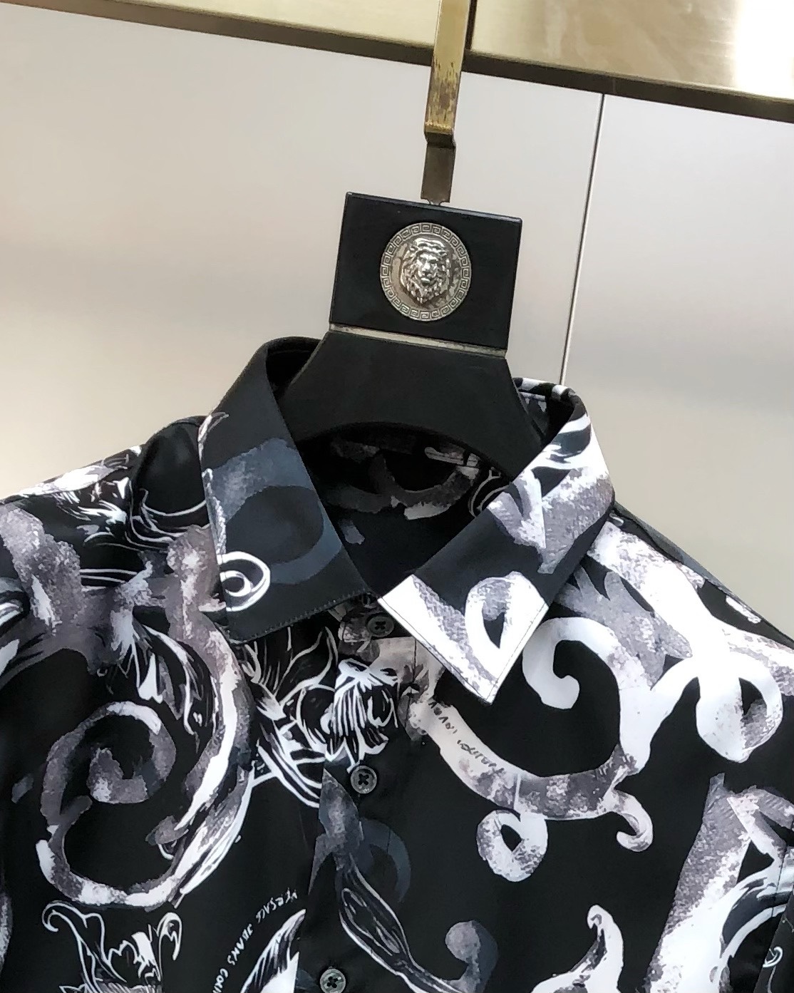 High-Quality Men’s Long-Sleeve Shirts by P600 Versace and Van Schuen 2025 - 图片 4