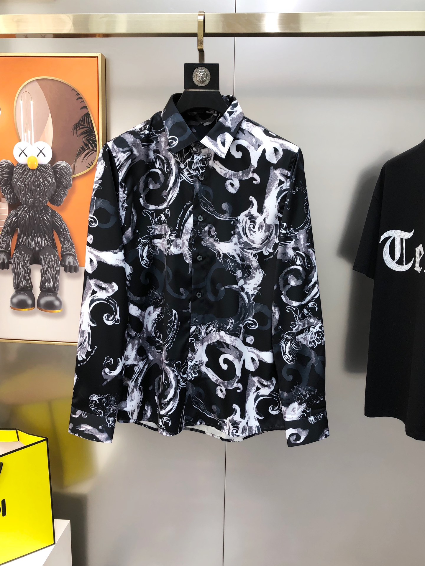 High-Quality Men’s Long-Sleeve Shirts by P600 Versace and Van Schuen 2025 - 图片 1