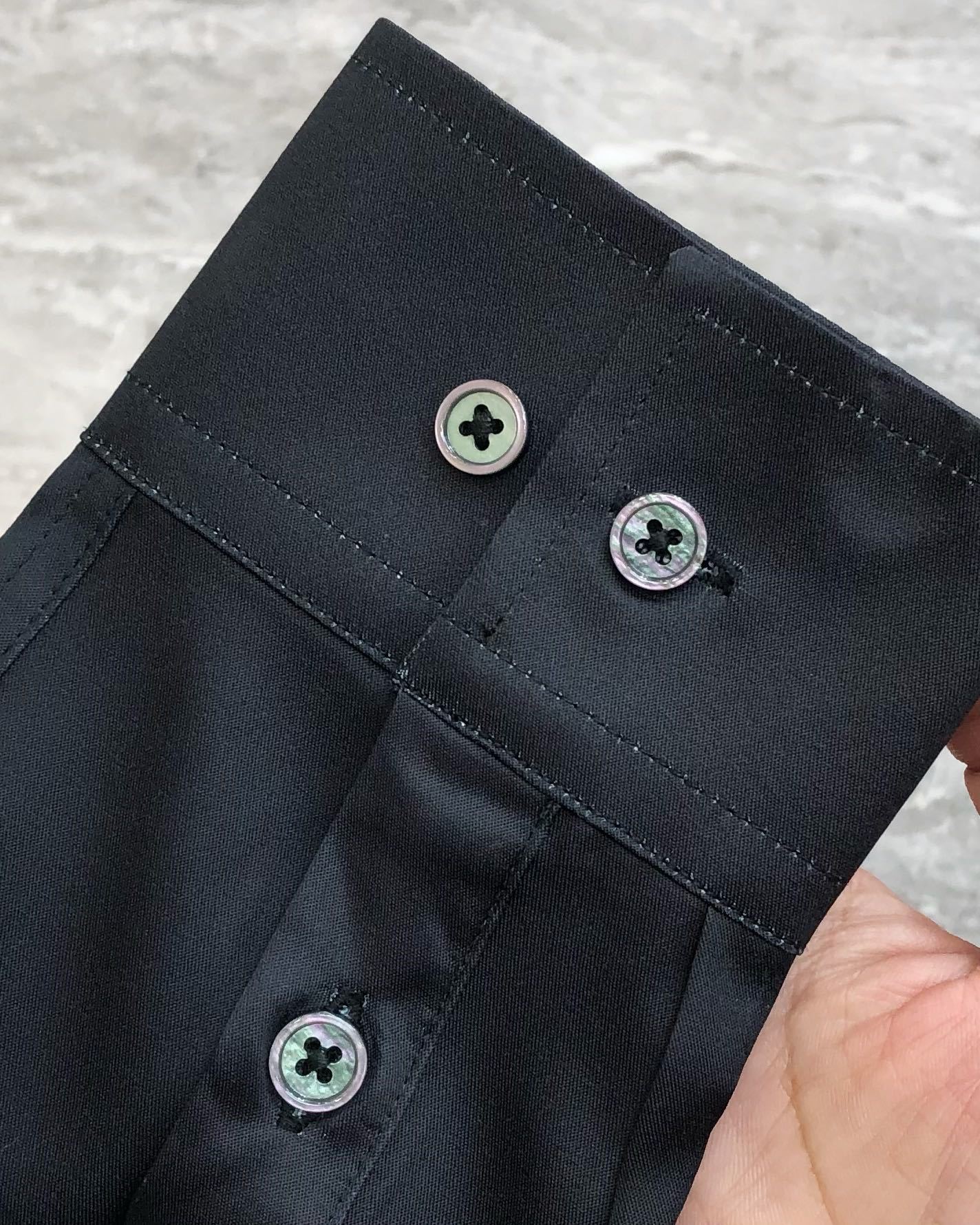 High-Fashion Men’s Long-Sleeved Shirts with Unique Design and Comfortable Fit - 图片 8