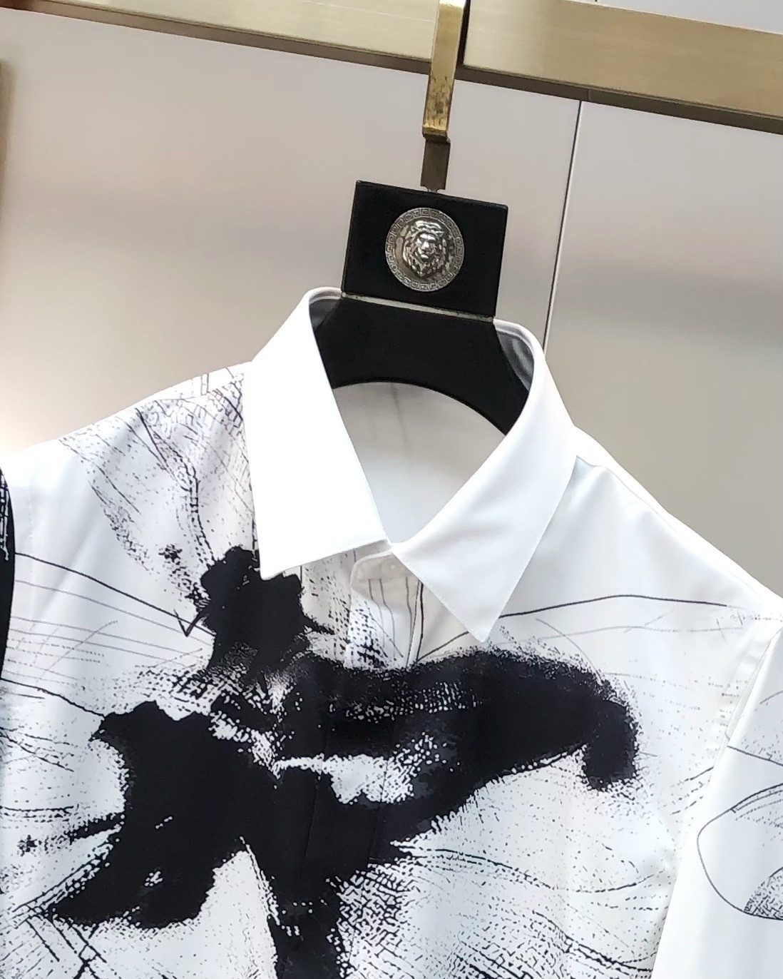 High-Fashion Men’s Long-Sleeved Shirts with Unique Design and Comfortable Fit - 图片 4