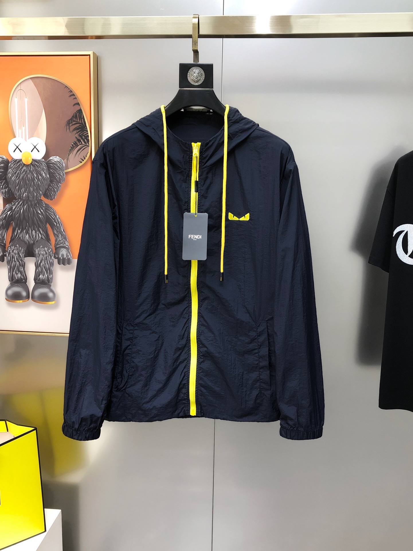 “Summer 2025 Men’s Jacket Collection: Stylish, High-Quality, Sun Protection, Embroidered Design” - 图片 1