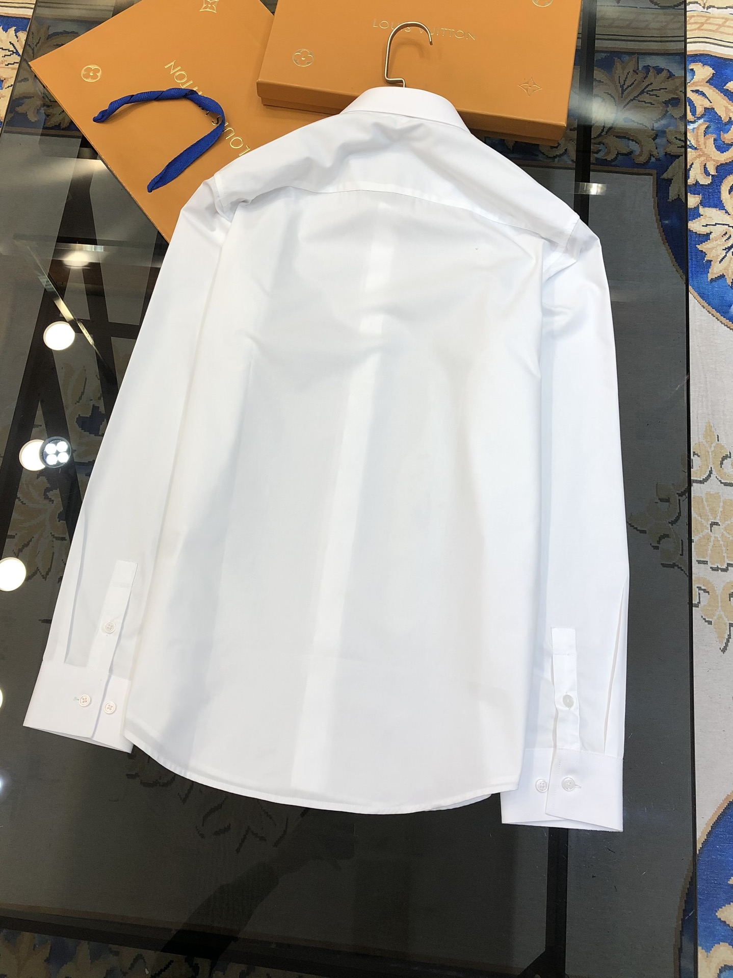 High-Quality Tailor-Made Long-Sleeved Shirts for Elite Male Customers - 图片 9