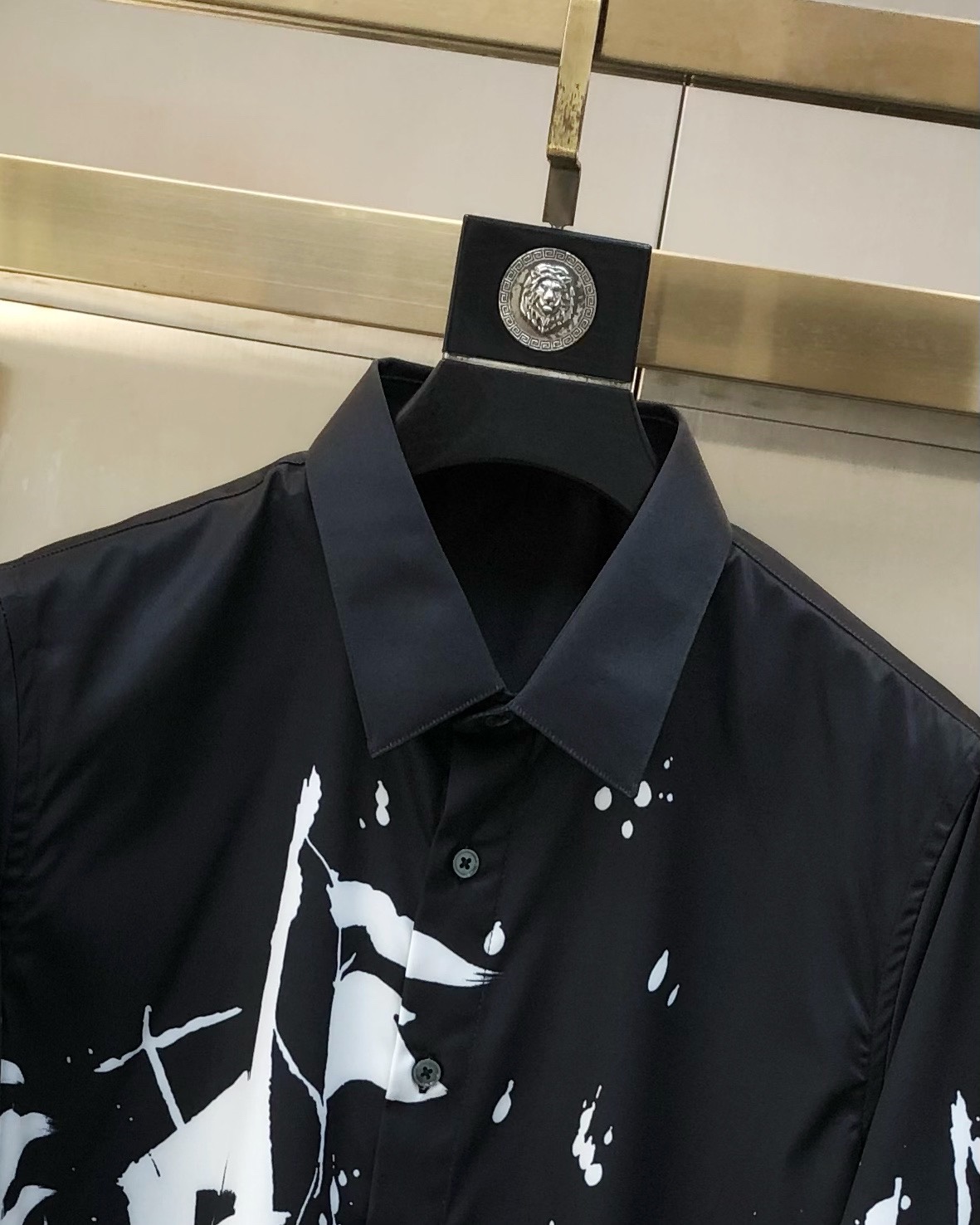 McQueen Men’s Long-Sleeved Shirts: Fashionable Design, High-Quality Cotton, Comfortable Fit - 图片 5