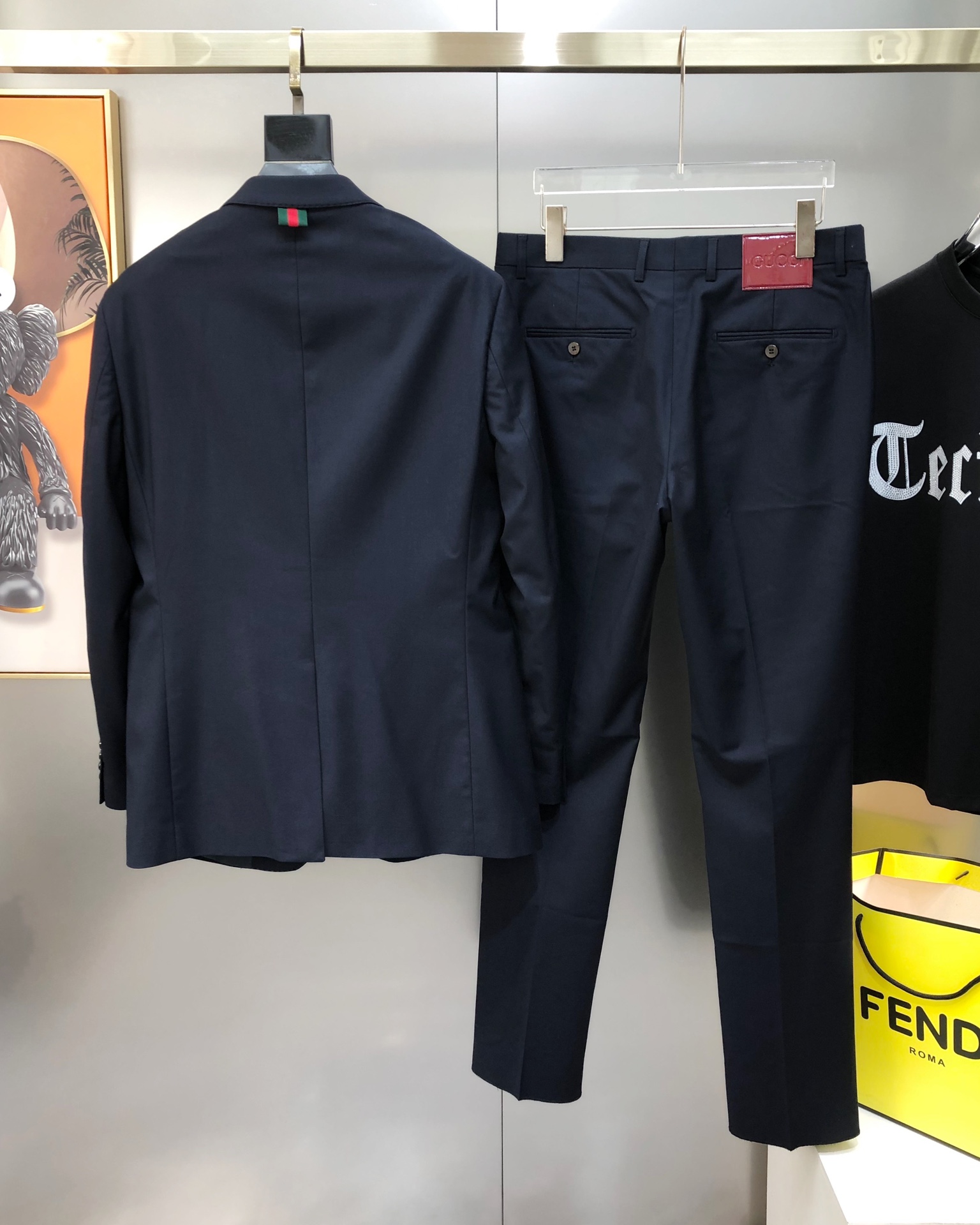 “High-End Custom Male Leisure Suit with Innovative Memory Fabric – Stylish and Highly Recommended” - 图片 2