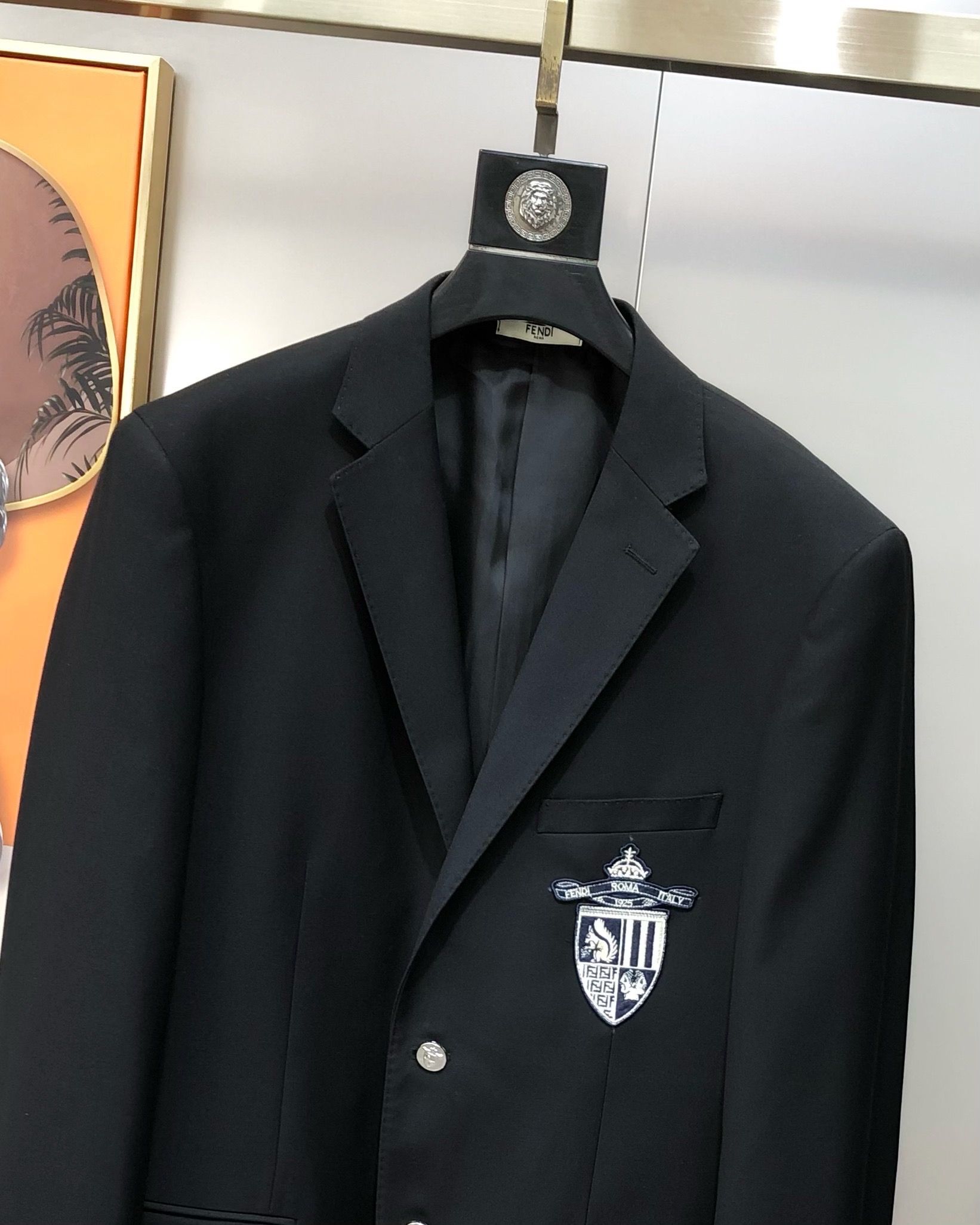 “High-End Custom Men’s Leisure Suit with Innovative Design and Embroidery Logo | Online Sale | 100% Polyester Fibres” - 图片 6