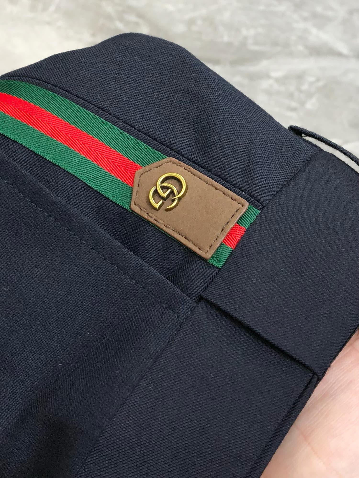 Title: G*cci Spring/Summer 2025 Men’s Tweezers: High-End, Simple, Custom Wool-Cotton, Fine Design, Skin-Friendly, Customizable Package. - 图片 6