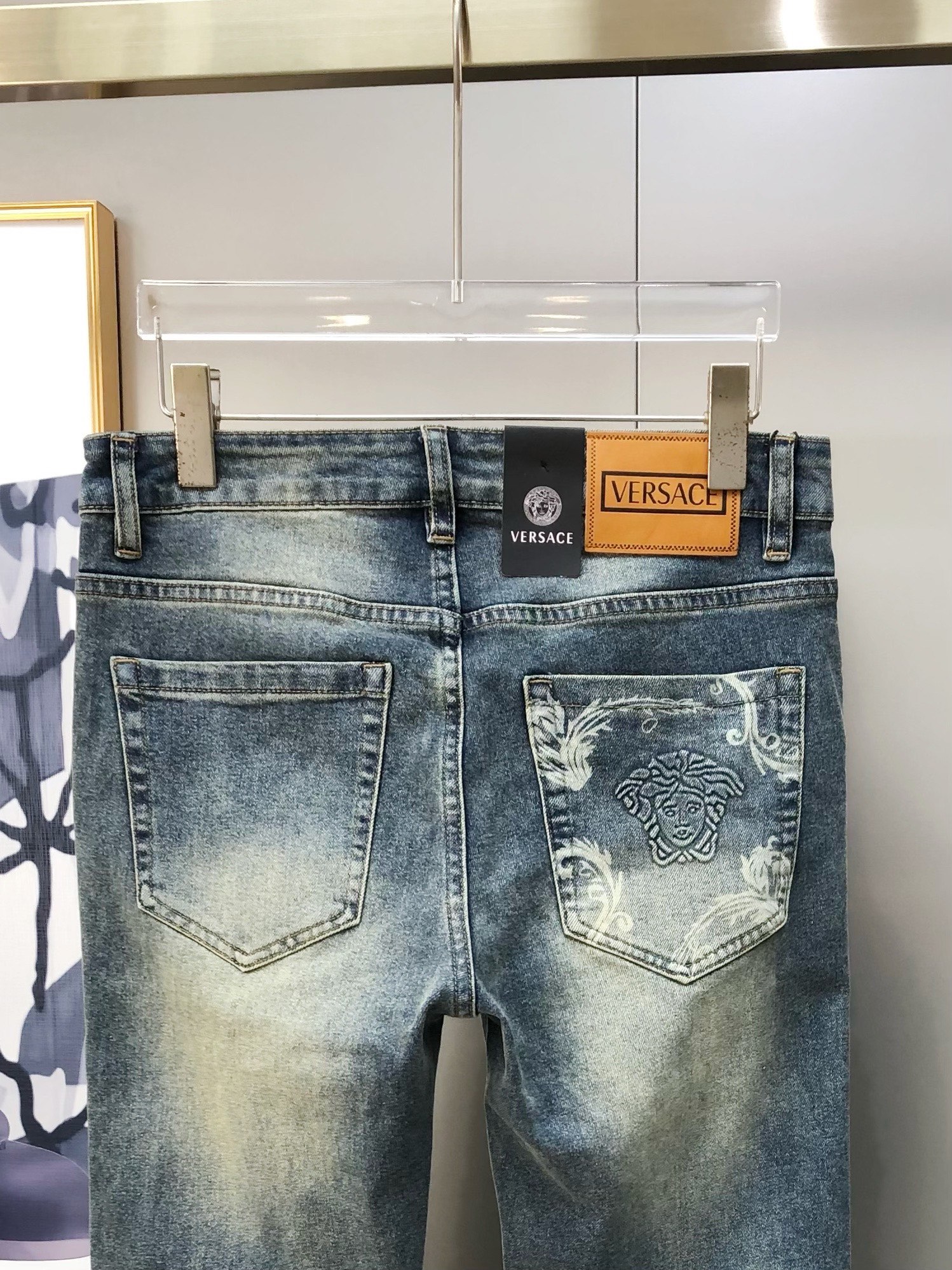 “High-End Custom P600 Versace Shorts for Summer 2025: One-Size-Fits-All Luxury” - 图片 5