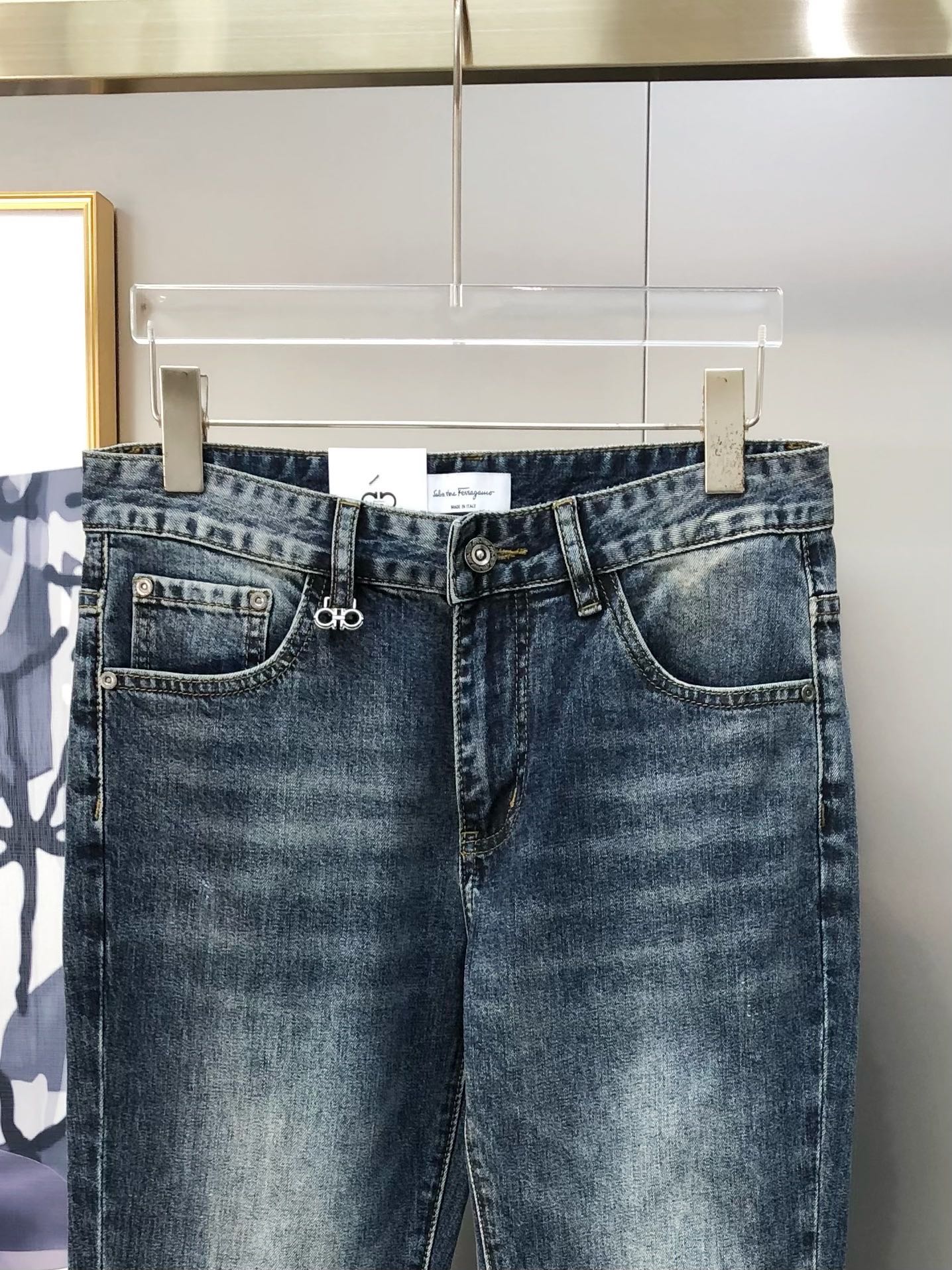 “High-End Custom Jeans with Danning Water Washed Pure Cotton Fabrics: 2025 Fashion Trends” - 图片 4