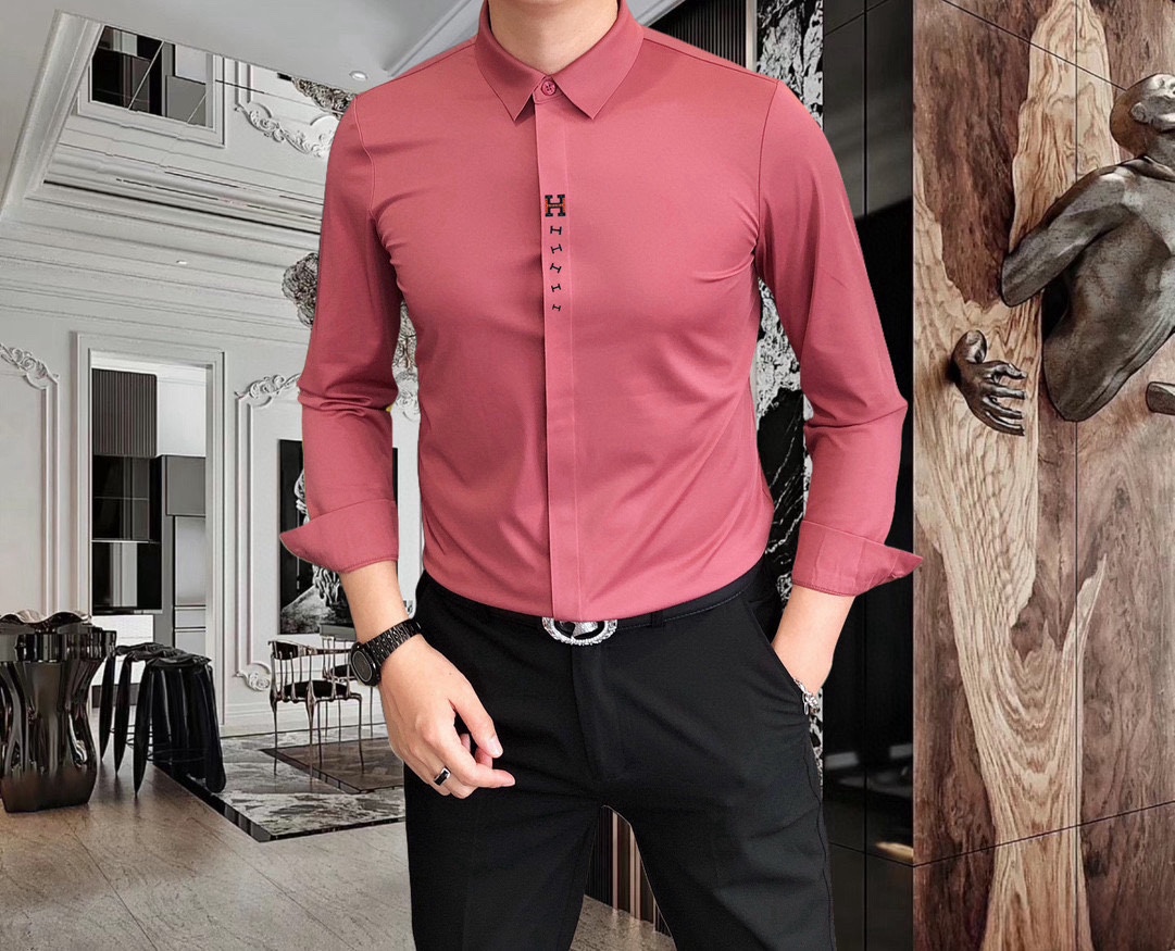 “Men’s Long-Sleeve Shirt: H*rmes Eimas 2025 Print Logo Design in Caramel and Thong Fabric” - 图片 8