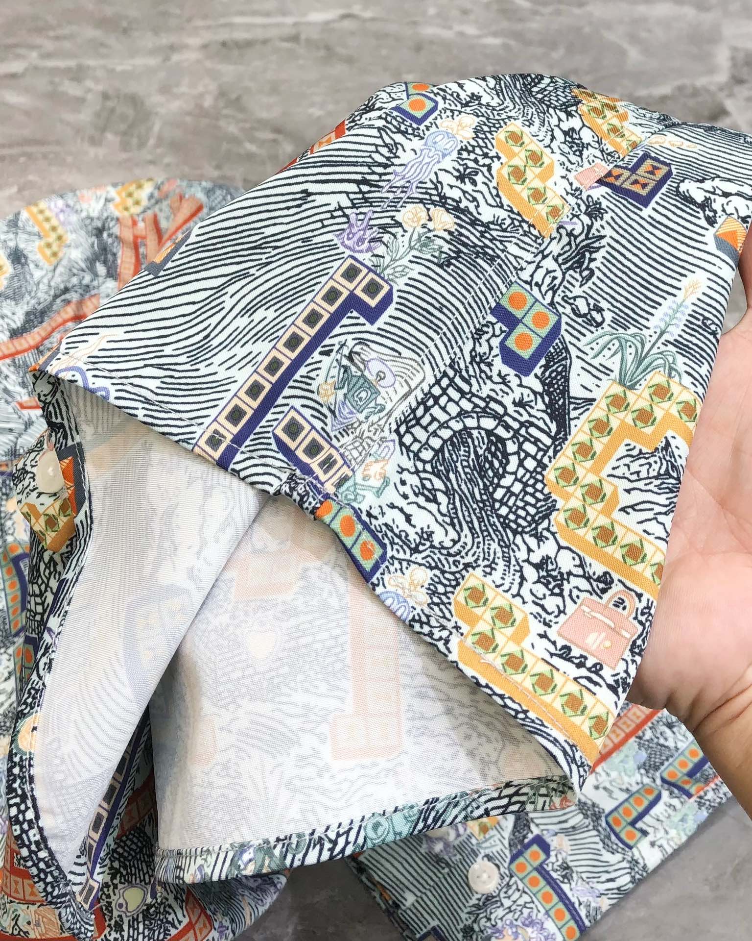 2025 Eimas H*rmes long-sleeve shirt with high-quality design, soft cotton fabric, and stylish details. Sizes S-2XL. - 图片 8