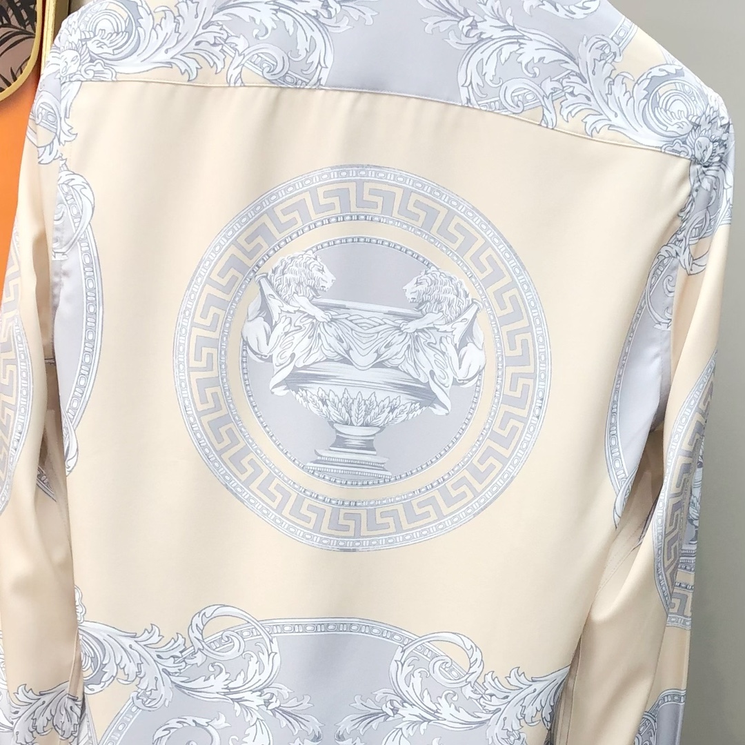 Versace 2025 Men’s Long-Sleeve Shirt: High-Quality Cotton, Unique Design, Customizable, Comfortable Fit - 图片 3