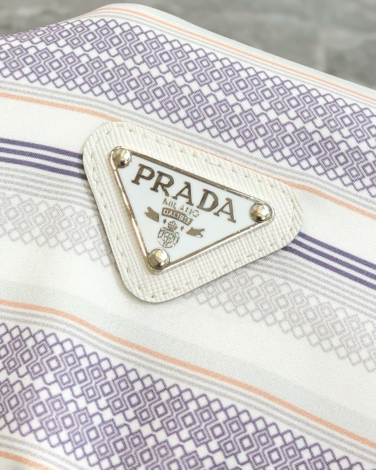“Men’s Fashion Shirt 2025: High-Quality Long-Sleeve with Customized Design, Soft Cotton Fabric, and Comfortable Fit” - 图片 4