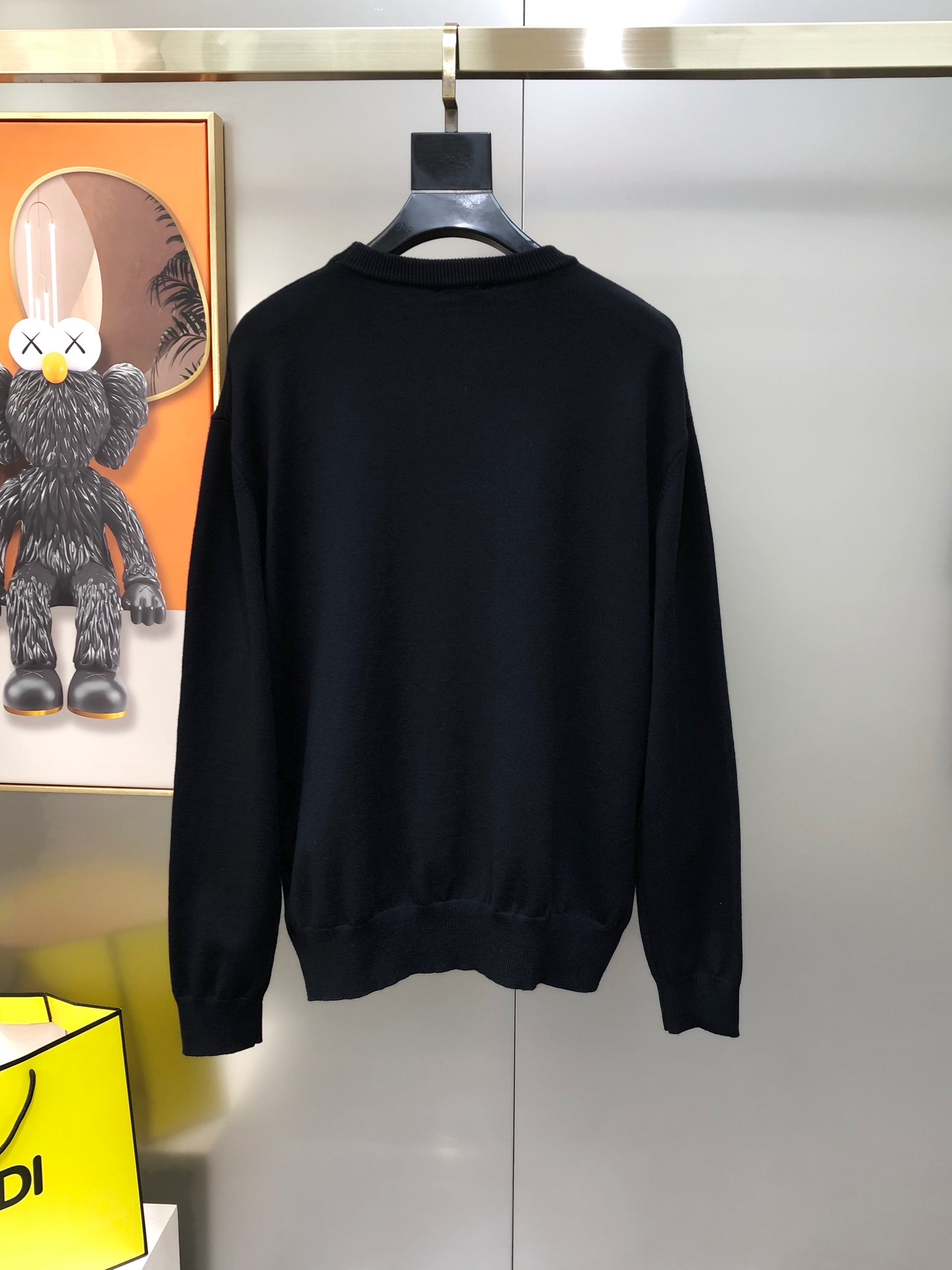 “2025 High-End Men’s Sweater Collection: Custom Designs, Premium Fabric, Fast Delivery in S-XL Sizes” - 图片 9