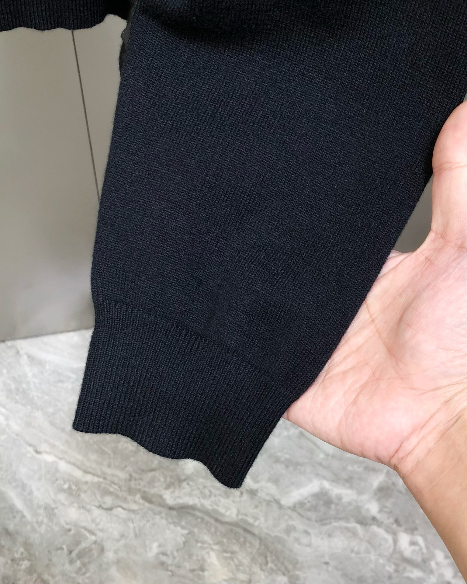 “2025 High-End Men’s Sweater Collection: Custom Designs, Premium Fabric, Fast Delivery in S-XL Sizes” - 图片 6