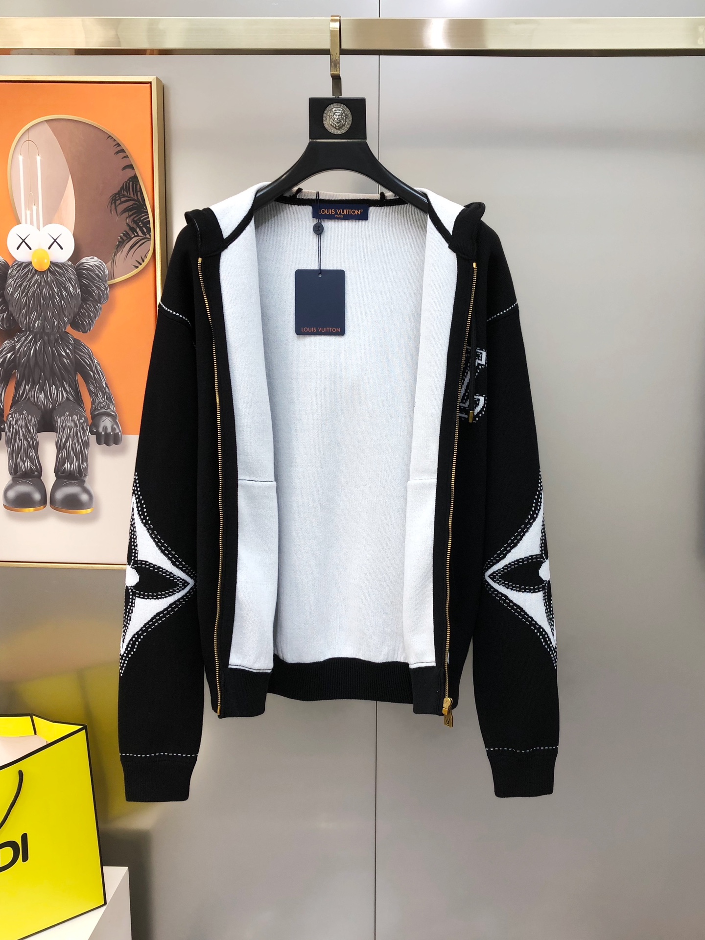Louis Vuitton 2025 Men’s Zipper-Laced Sweaters: High-End Custom Knitwear Collection - 图片 2