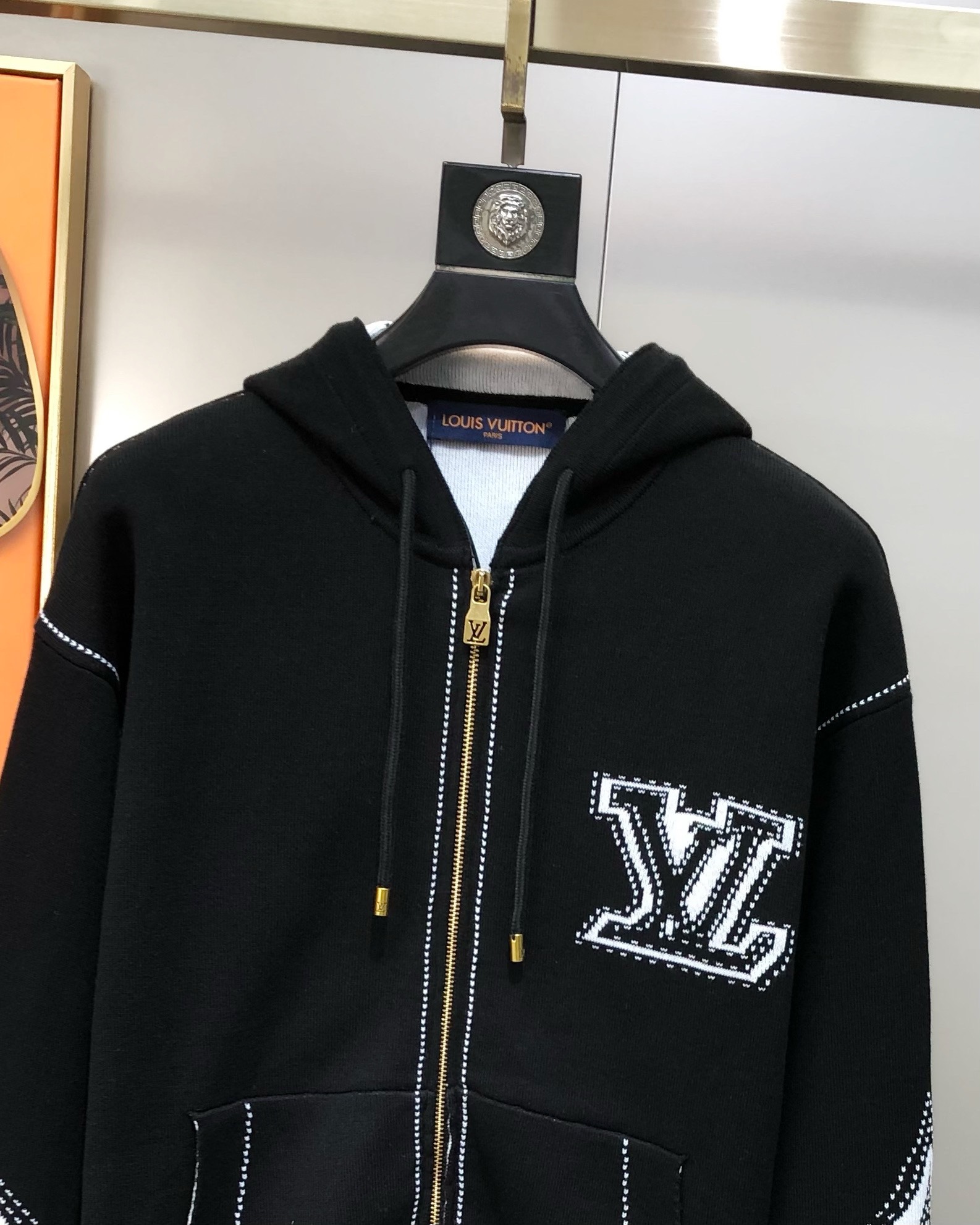 Louis Vuitton 2025 Men’s Zipper-Laced Sweaters: High-End Custom Knitwear Collection - 图片 3