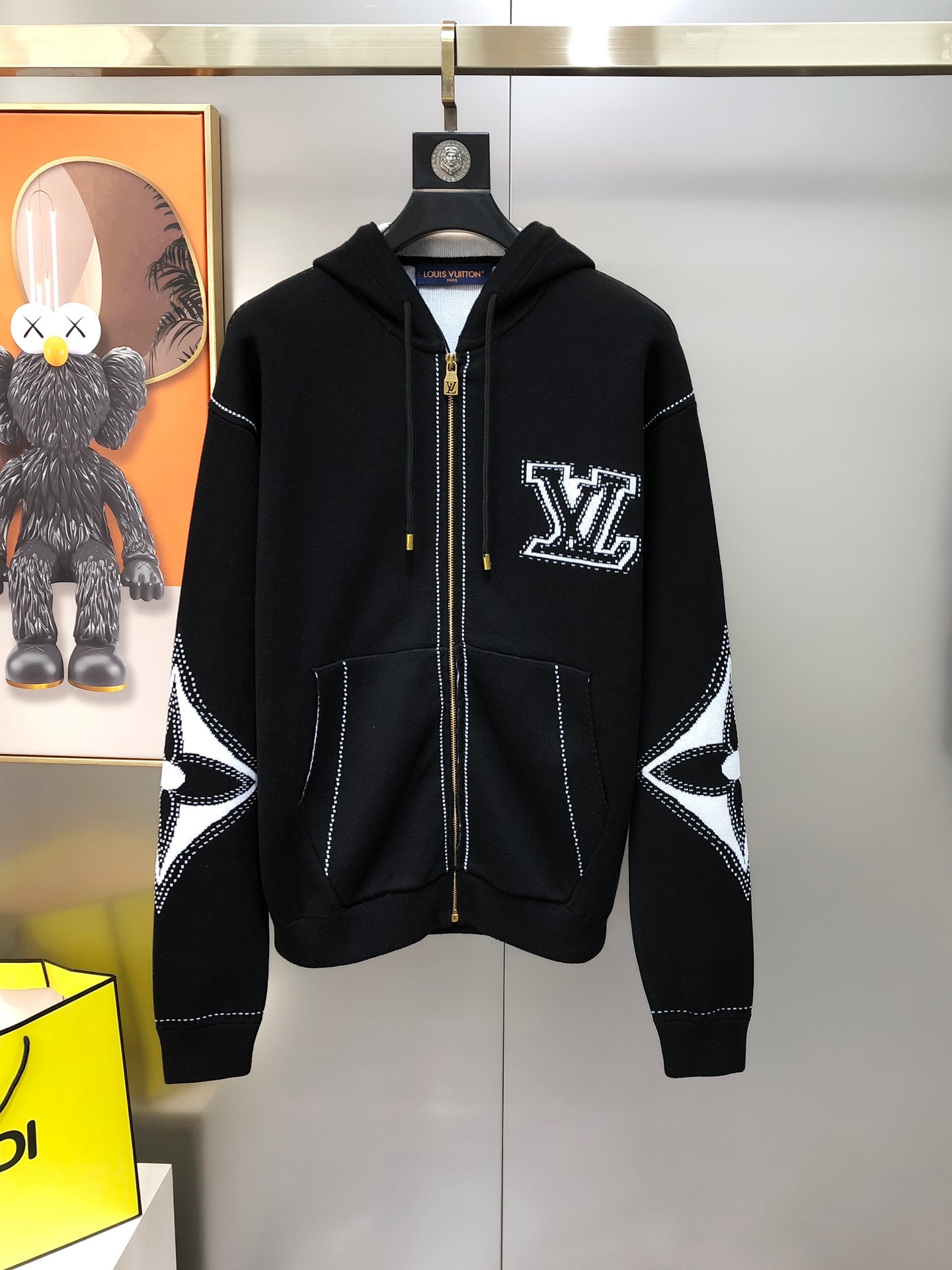 Louis Vuitton 2025 Men’s Zipper-Laced Sweaters: High-End Custom Knitwear Collection