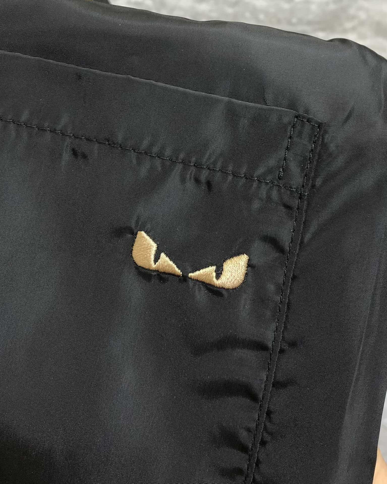 “Spring & Summer 2025 Men’s Leisure Shorts: High-End Custom Design with Fashion Embroidery Logo” - 图片 6