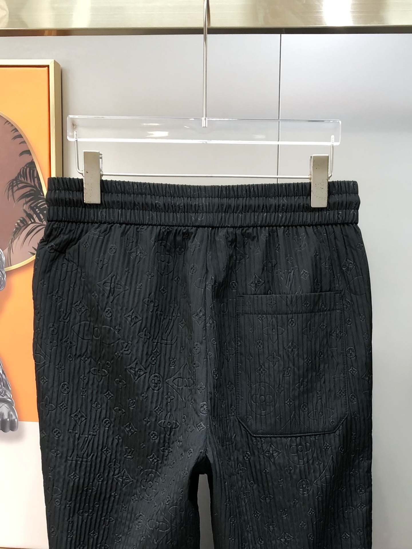 “Louis Vuitton Men’s Leisure Pants 2025: High-End Tailoring, Embroidery, Custom Design, Wide Size Range” - 图片 5