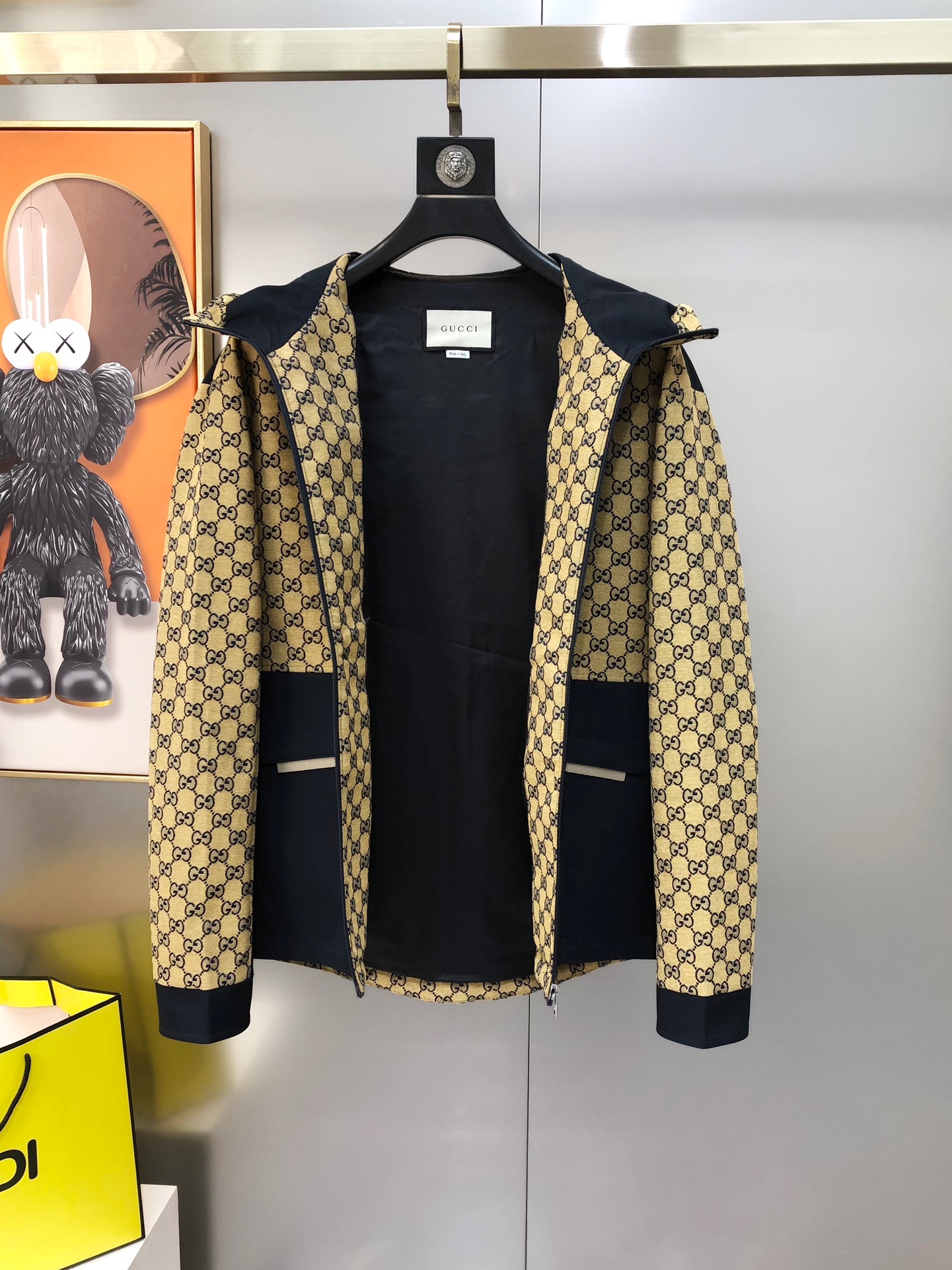 “High-Quality G*cci Cowboy Jackets for Men | 2025 New Original Designs | Soft Cotton-Polyester Blend | Sizes M-3XL” - 图片 2