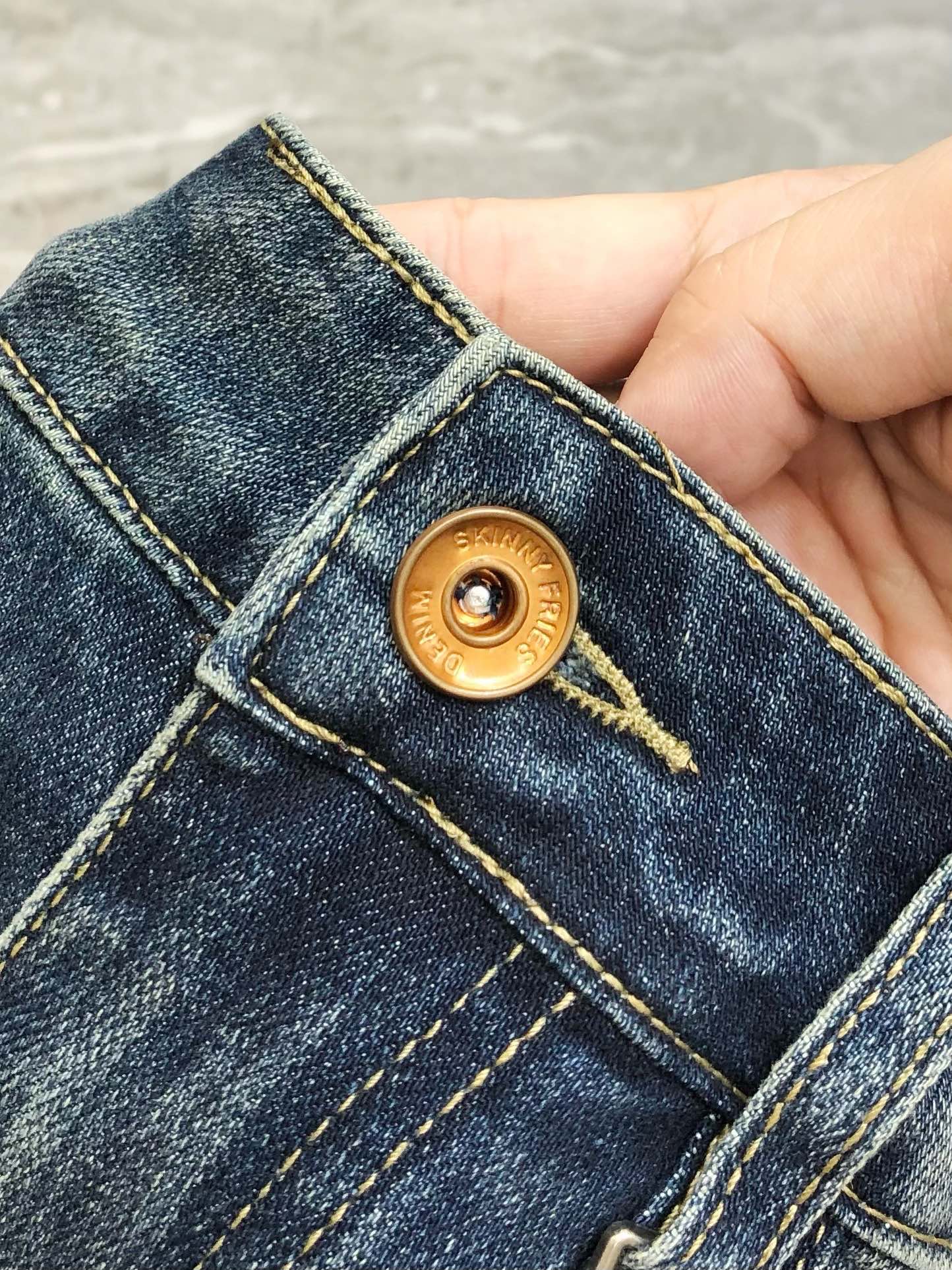 2025 G*cci Short-Legged Fashion: High-End Custom Clothing with Danning Water Wash - 图片 6