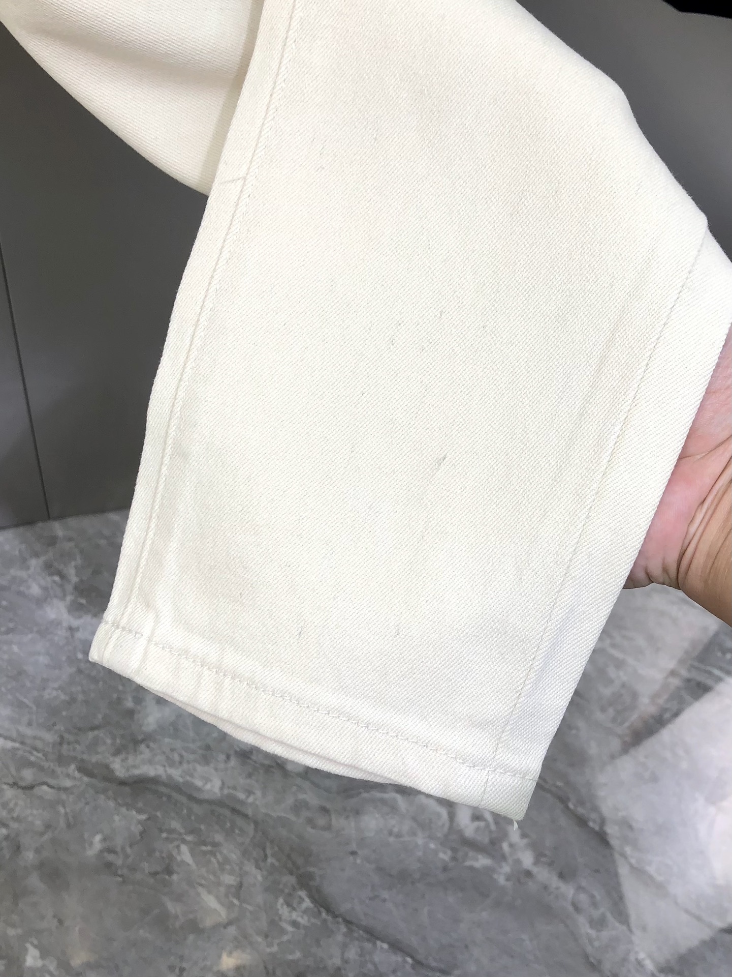 High-end custom P600 D*or Dio 2025 fashion with unique logo design, fine cotton fabrics, and various sizes available. - 图片 9