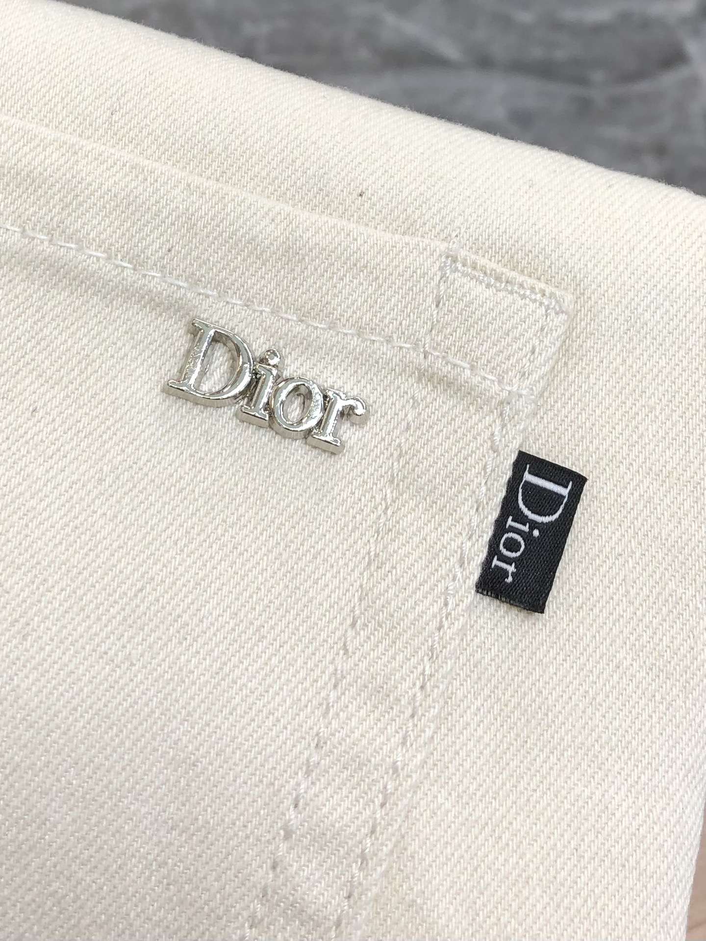 High-end custom P600 D*or Dio 2025 fashion with unique logo design, fine cotton fabrics, and various sizes available. - 图片 8