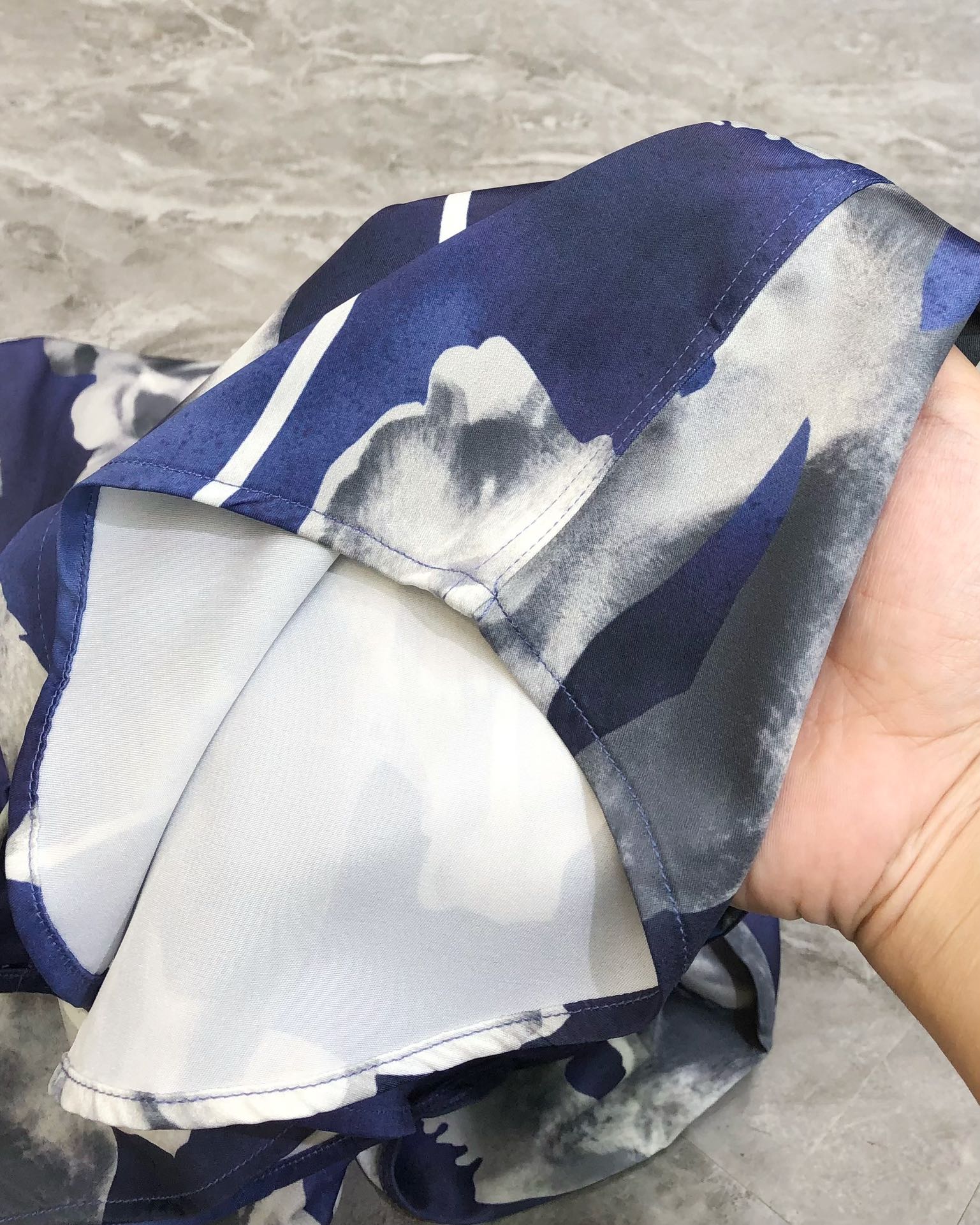 “Long-Sleeve Shirt with Double-Sleeve Design and Customized Features for Skin Comfort” - 图片 8