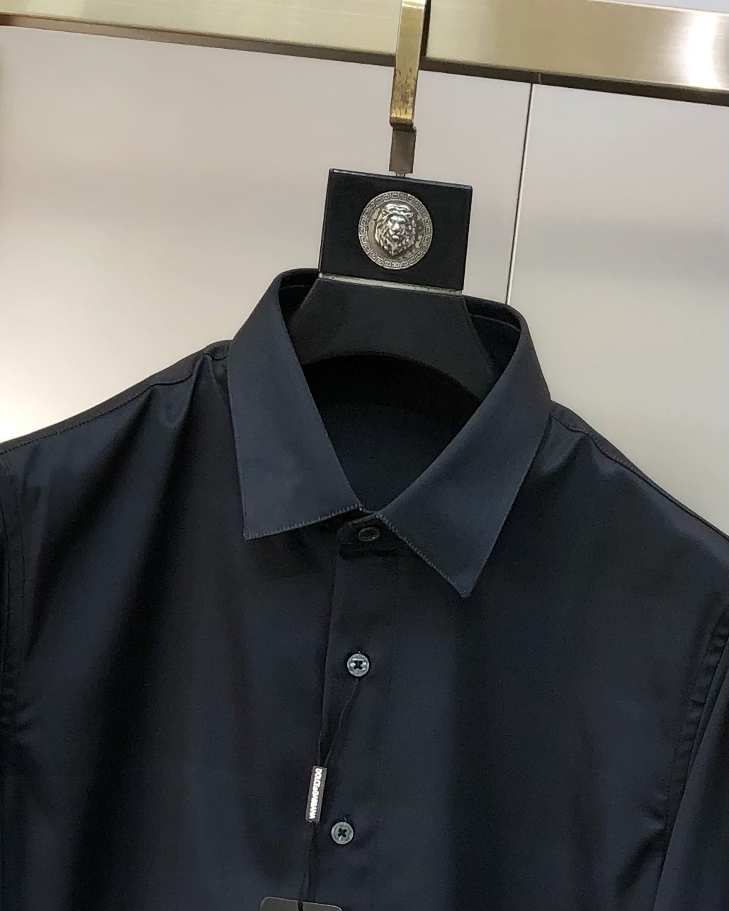 “DG Dugabana’s New Double-Sleeved Shirt Collection in Soft-Sweet Skin Fabric Sizes S-2XL” - 图片 4